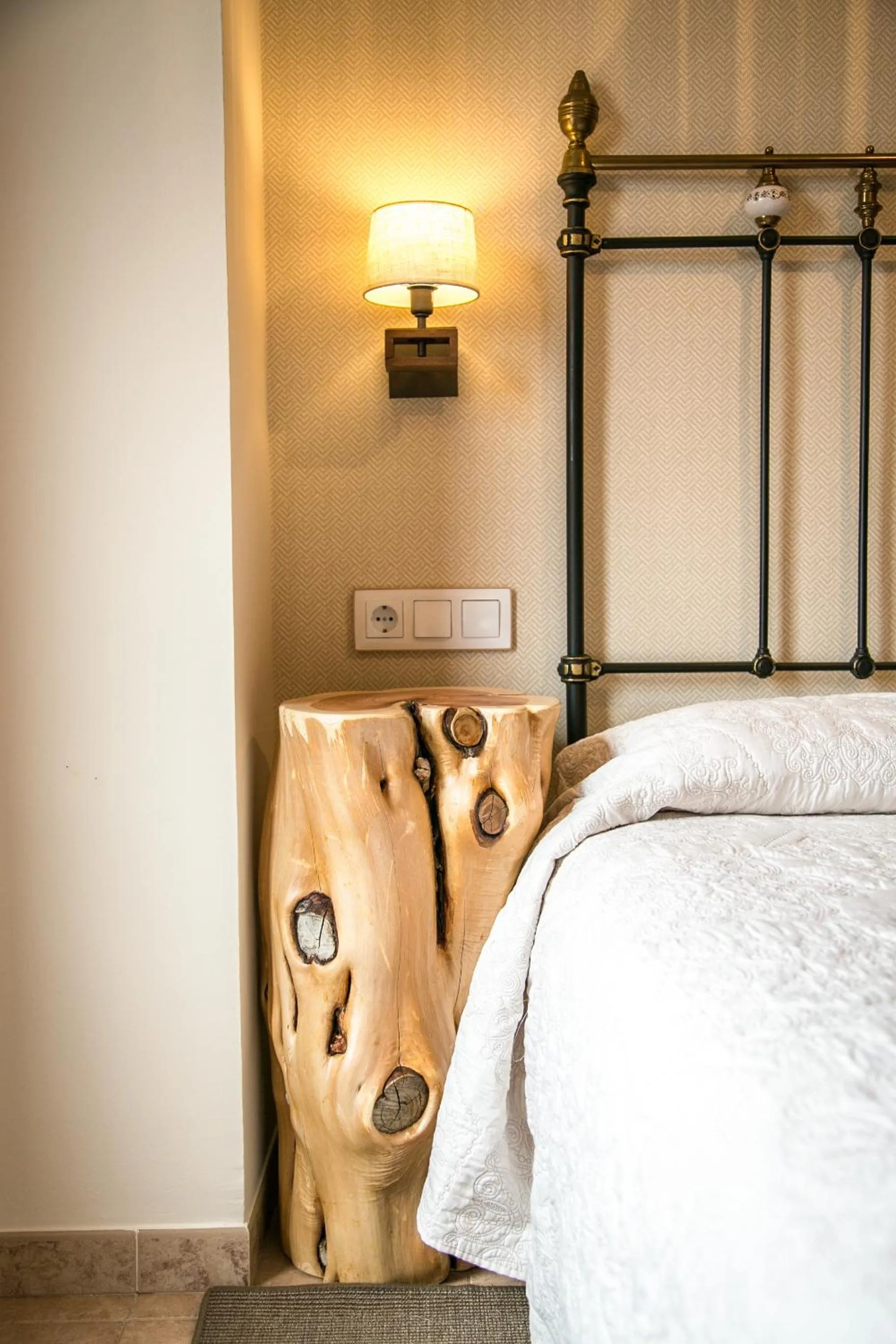 Decorative detail, Bed in Quintanares