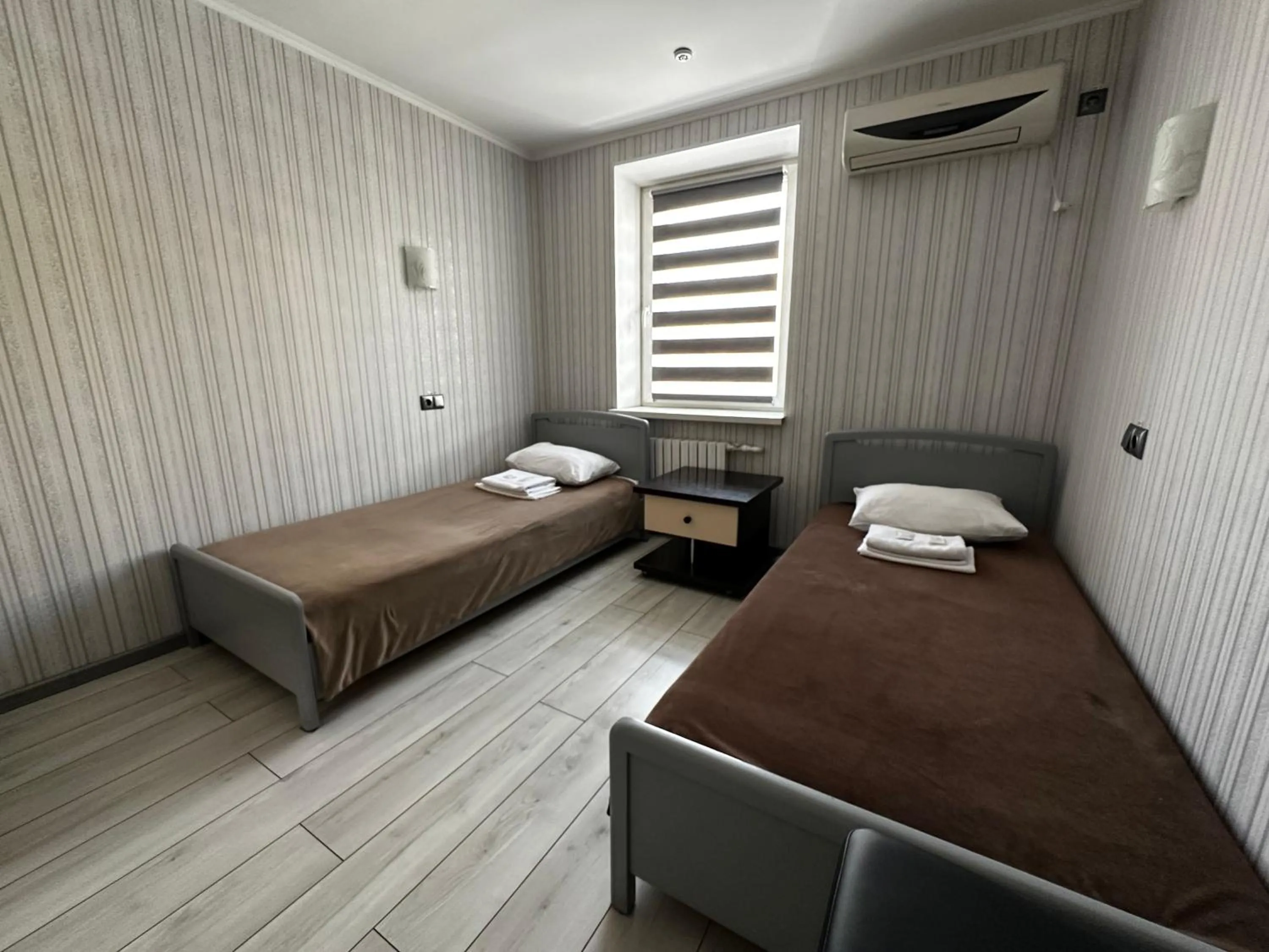 Twin Room with Shared Bathroom in Hotel Almaz