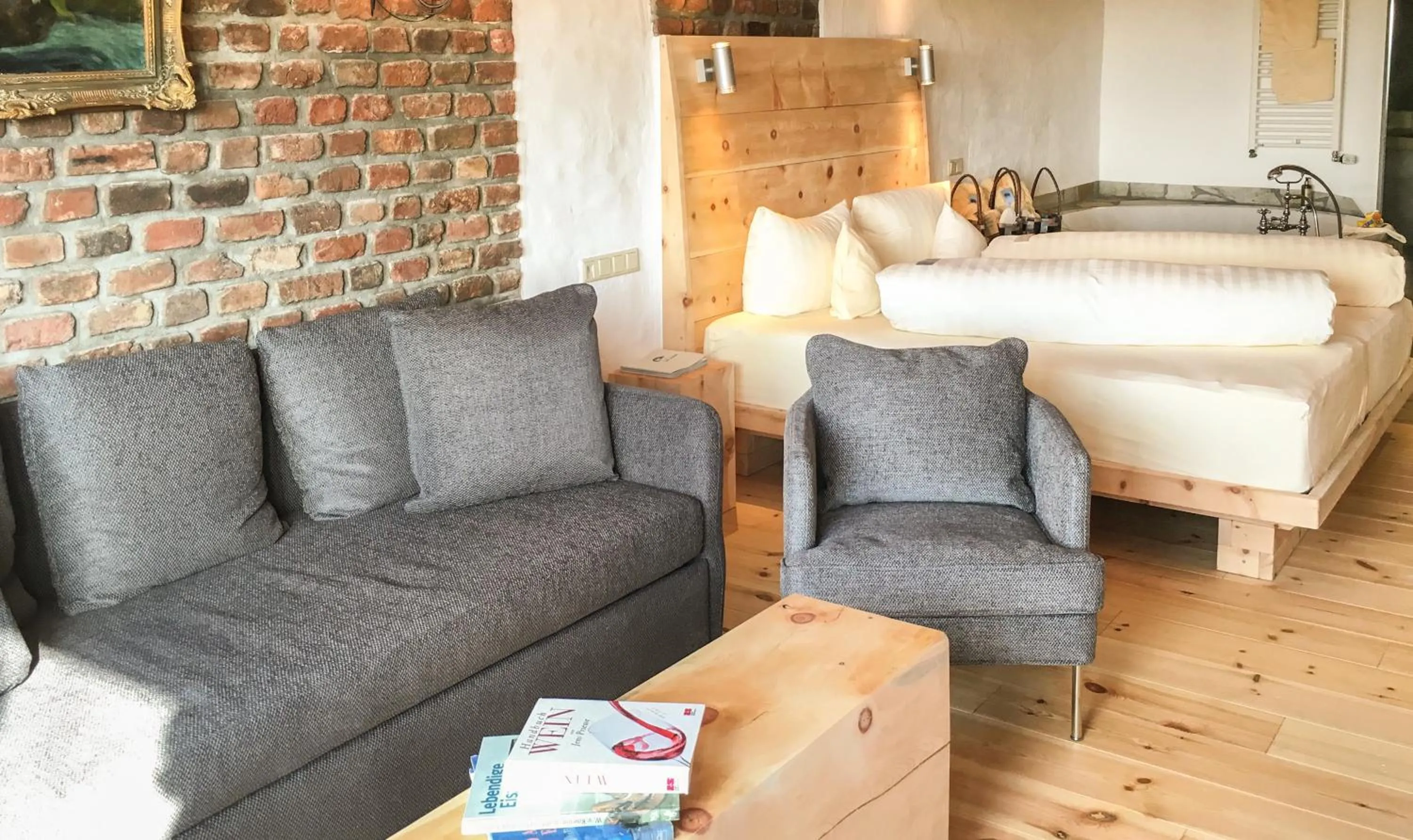 Photo of the whole room, Bed in Hotel Land Gut Höhne