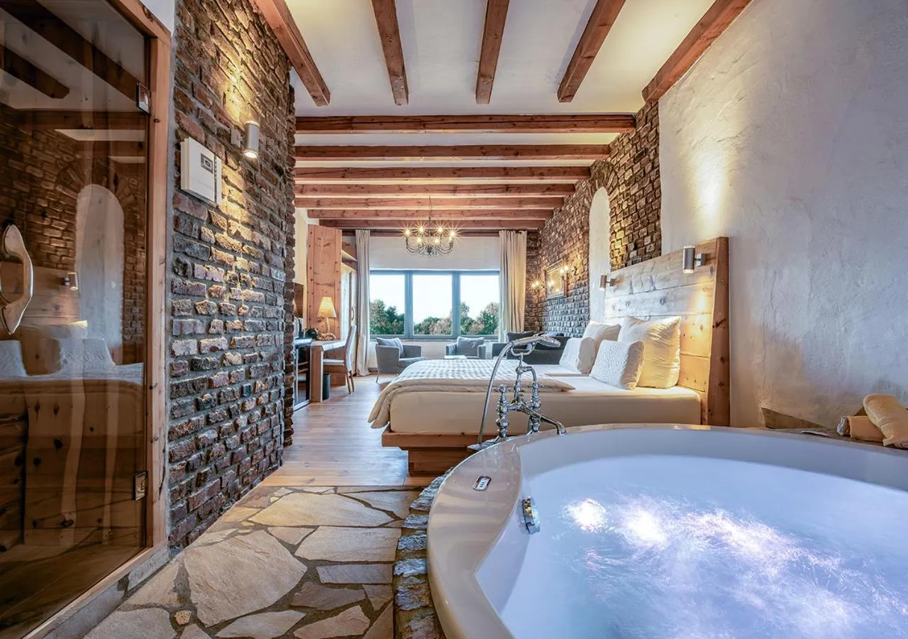 Bed in Hotel Land Gut Höhne