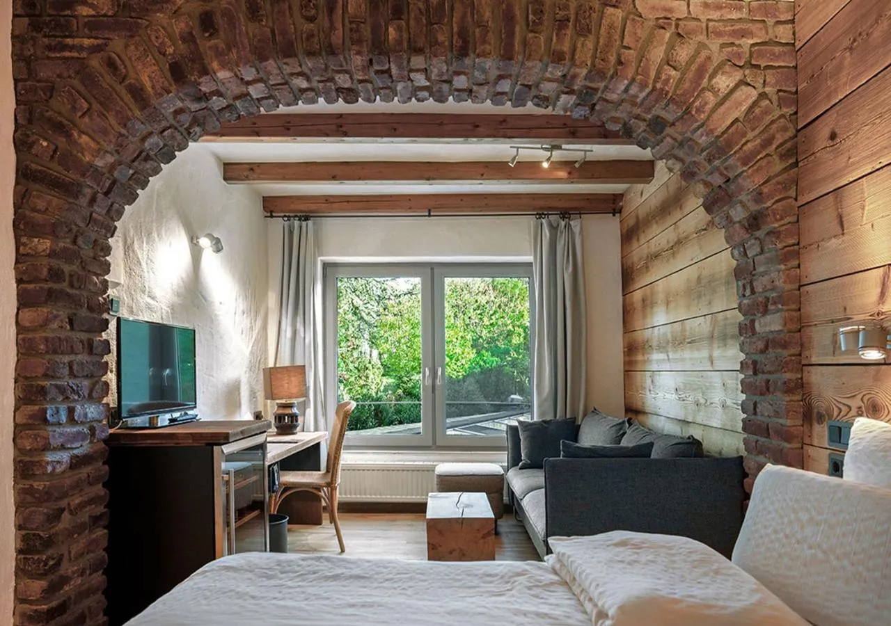 Bed in Hotel Land Gut Höhne