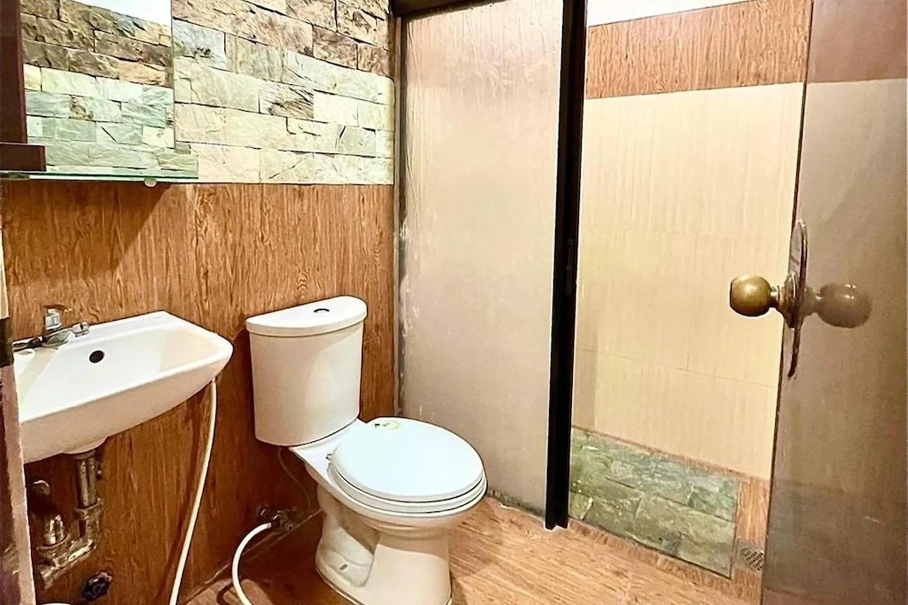 Bathroom in Hotel P INC