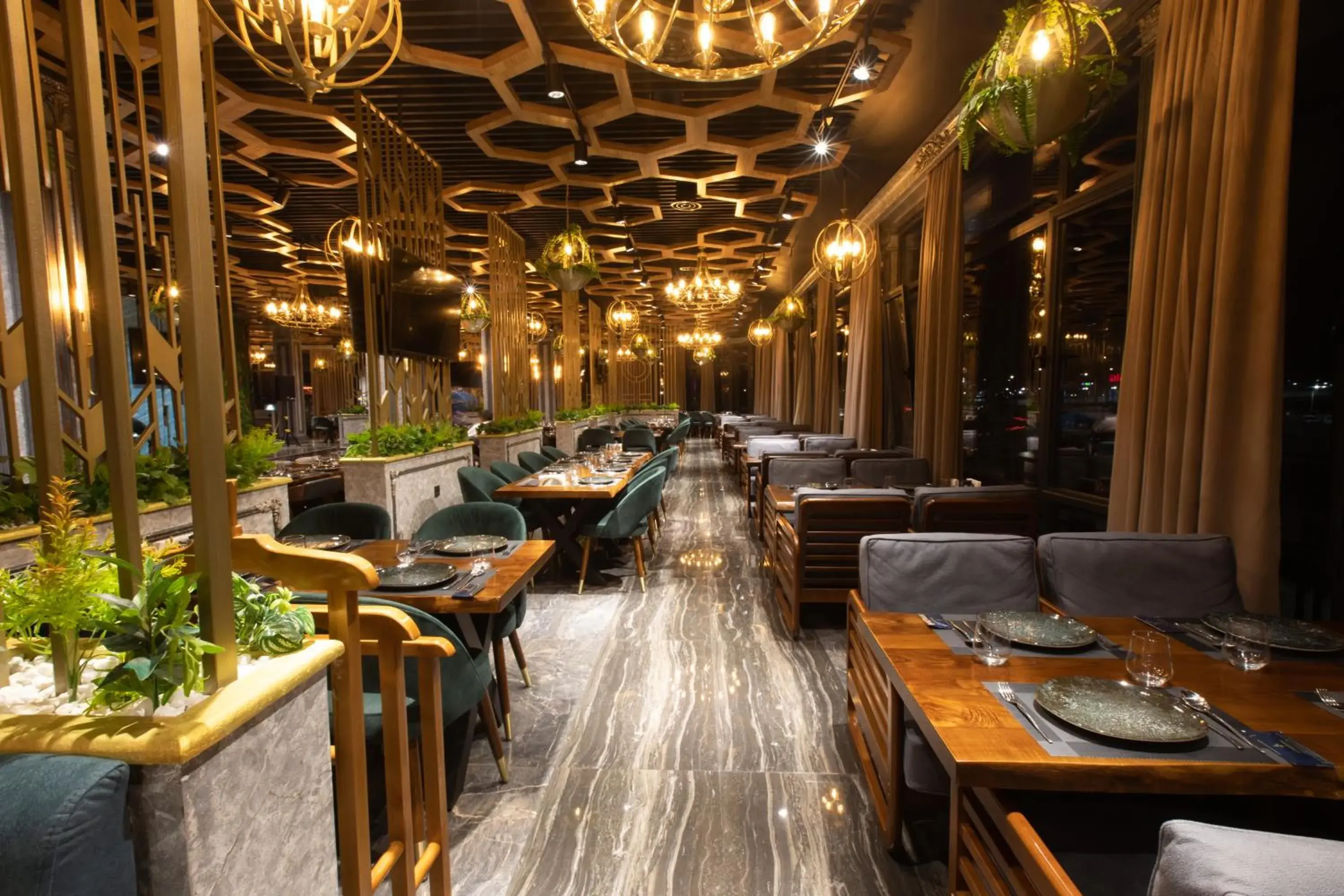 Restaurant/places to eat in Roadside by Khorrot Restaurant/places to eat in Roadside by Khorrot