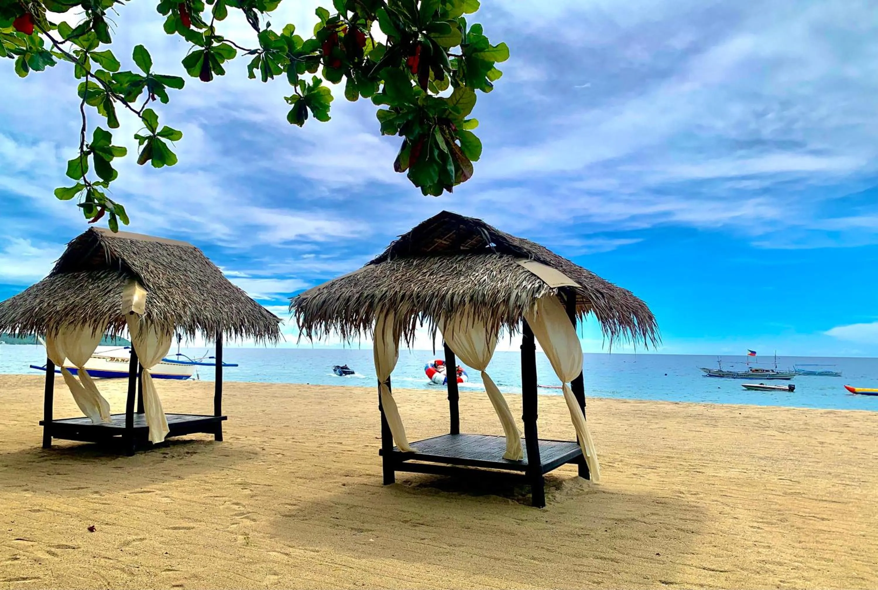 sunbed in The Henry Resort Taramindu Laiya