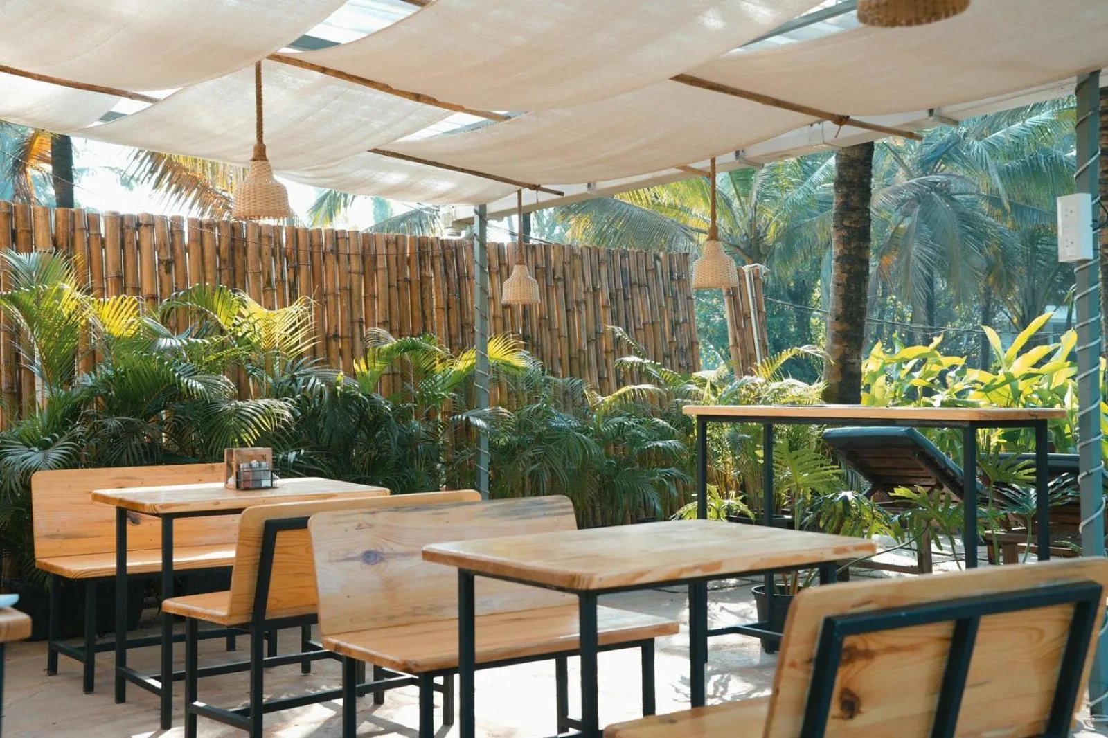 Restaurant/places to eat in North39