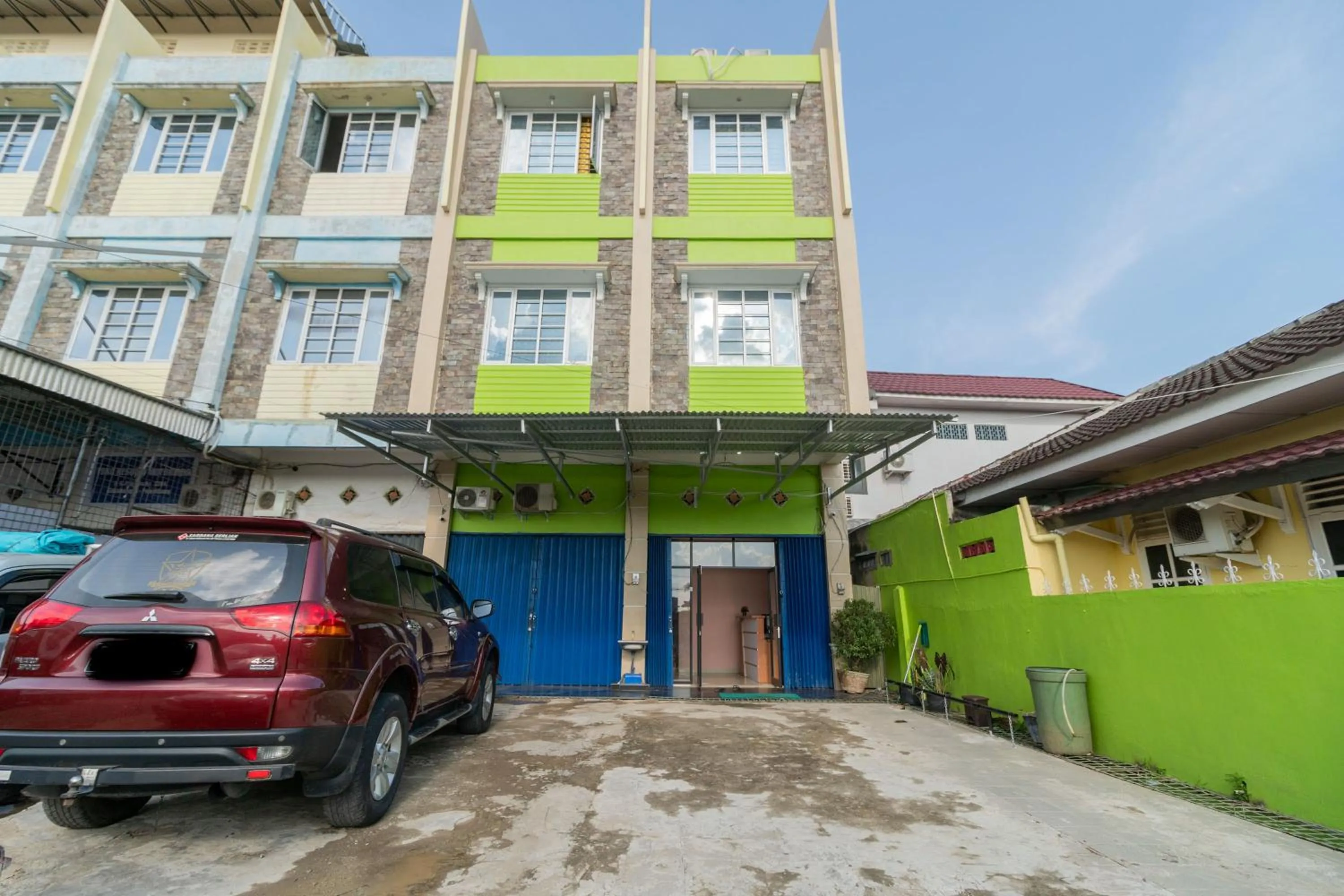 Property building in Urbanview Hotel Lumendiva 2 Palembang by RedDoorz