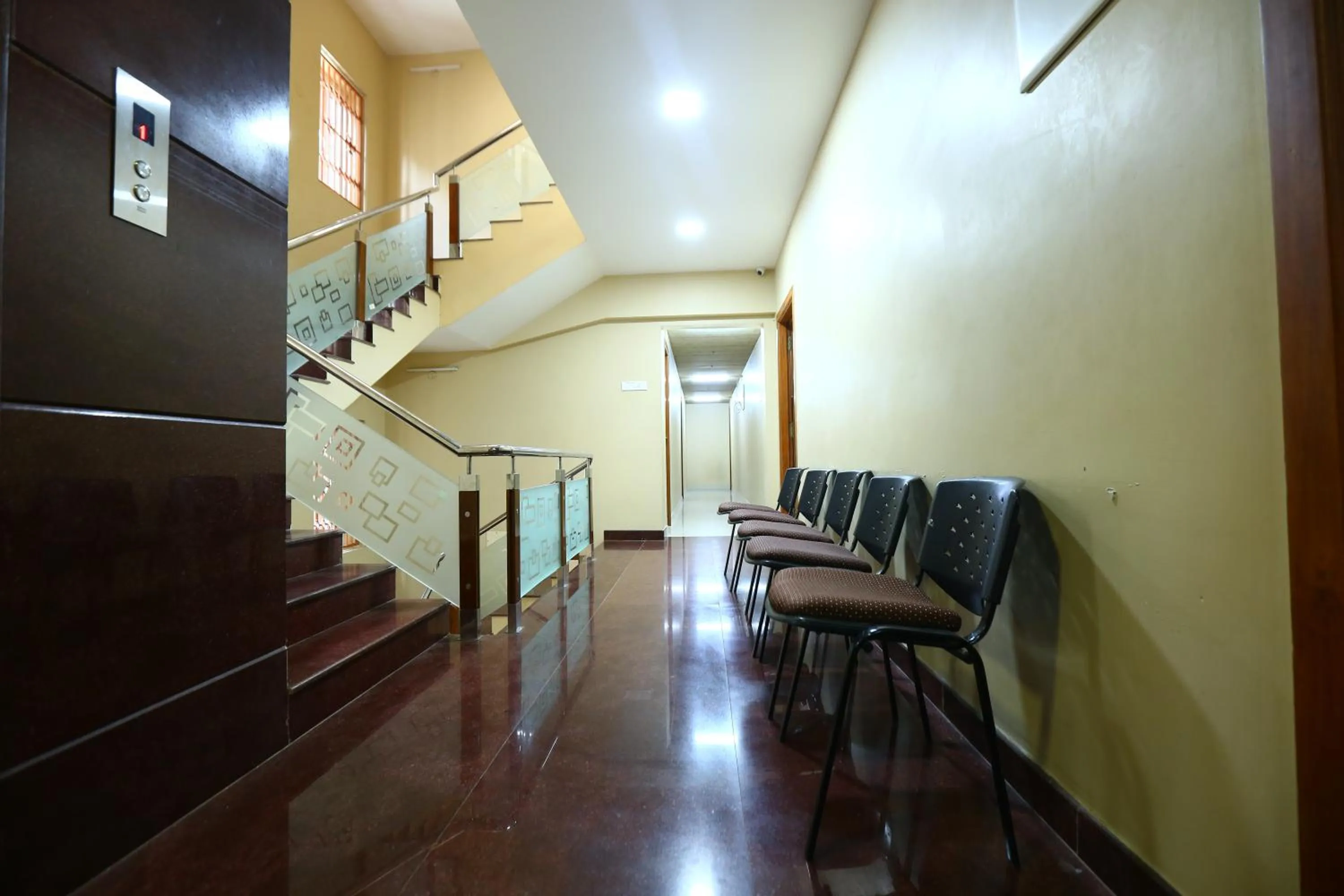 Living room in Ramana's Home Stay-Near Railway Station and Bus Stand