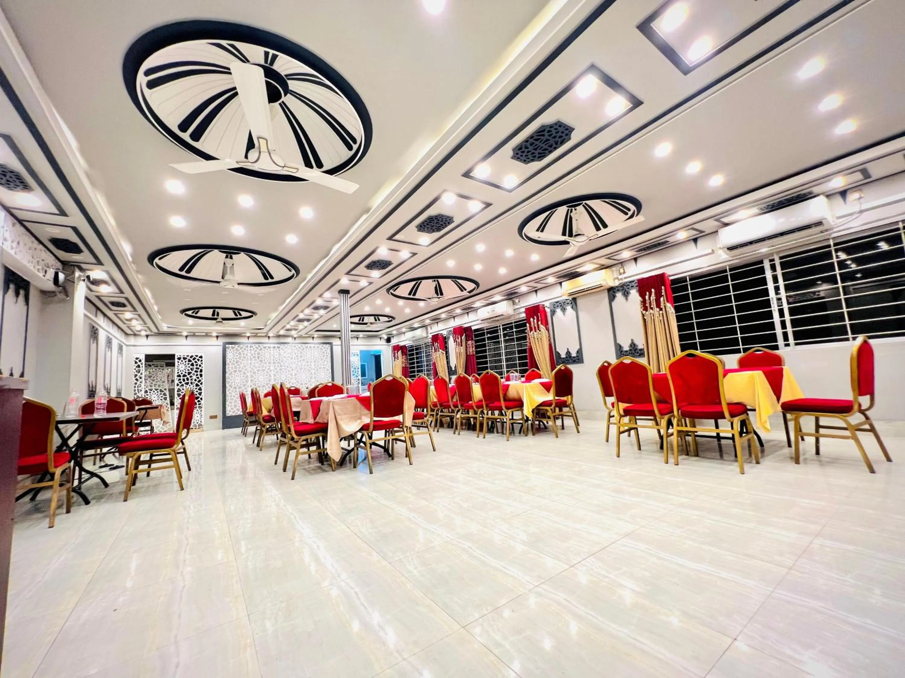 The Grand Mafi Hotel & Spa