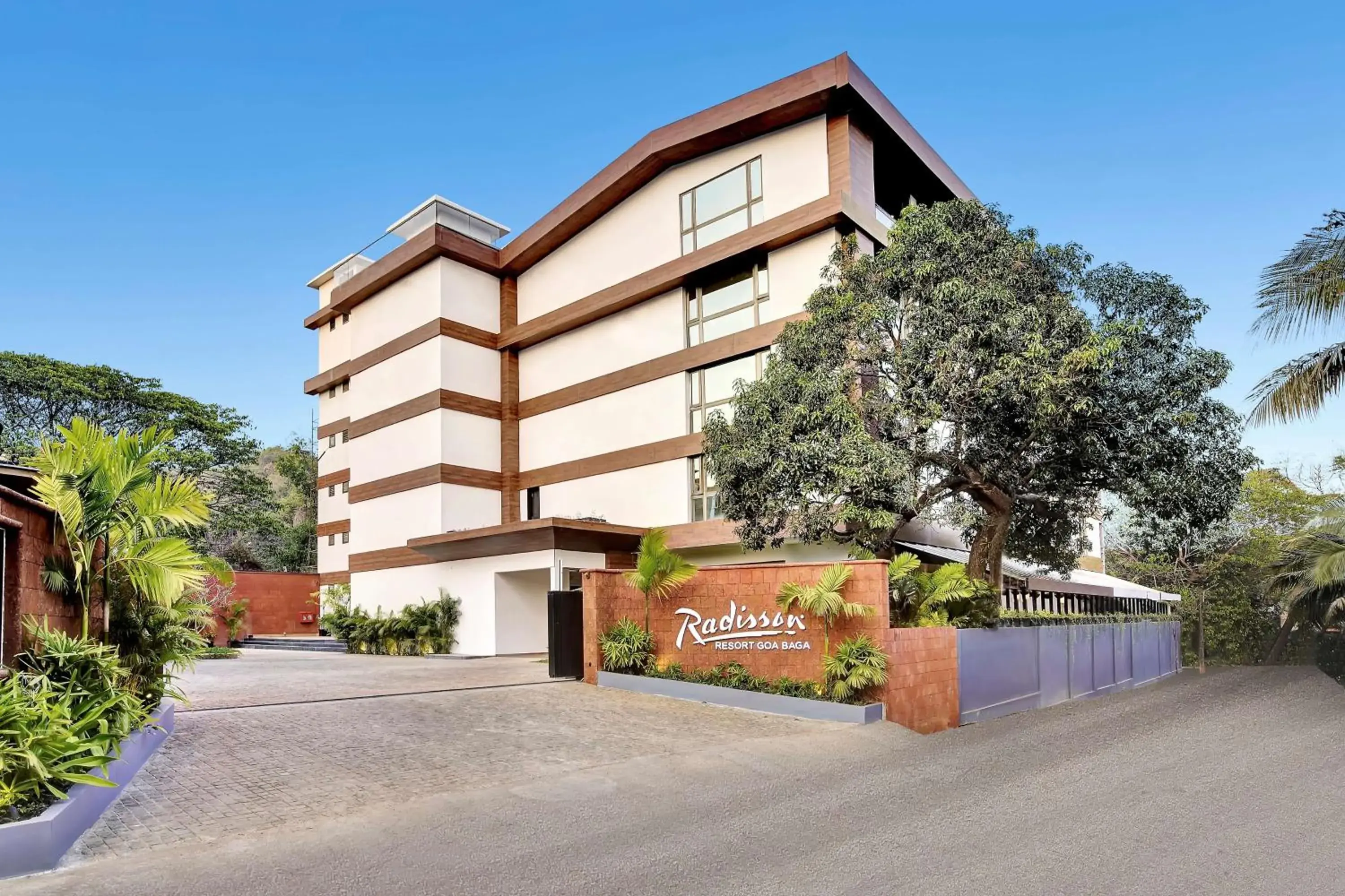 Property building in Radisson Resort Goa Baga Property building in Radisson Resort Goa Baga