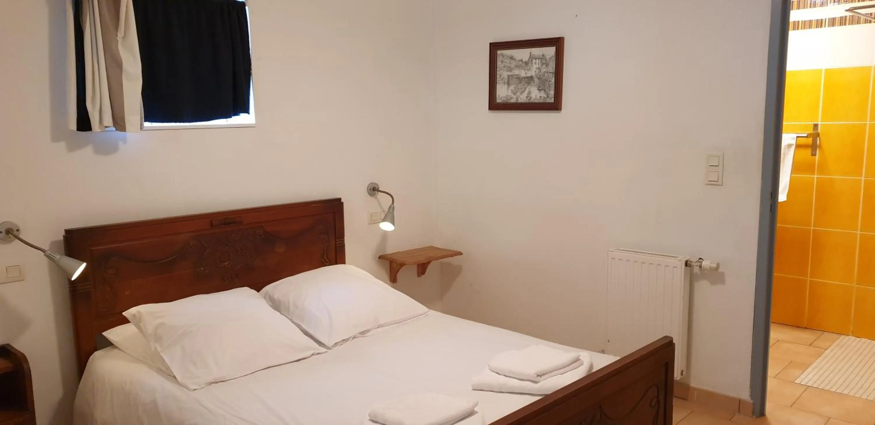 Bedroom, Bed in Presqu'île de Chooz