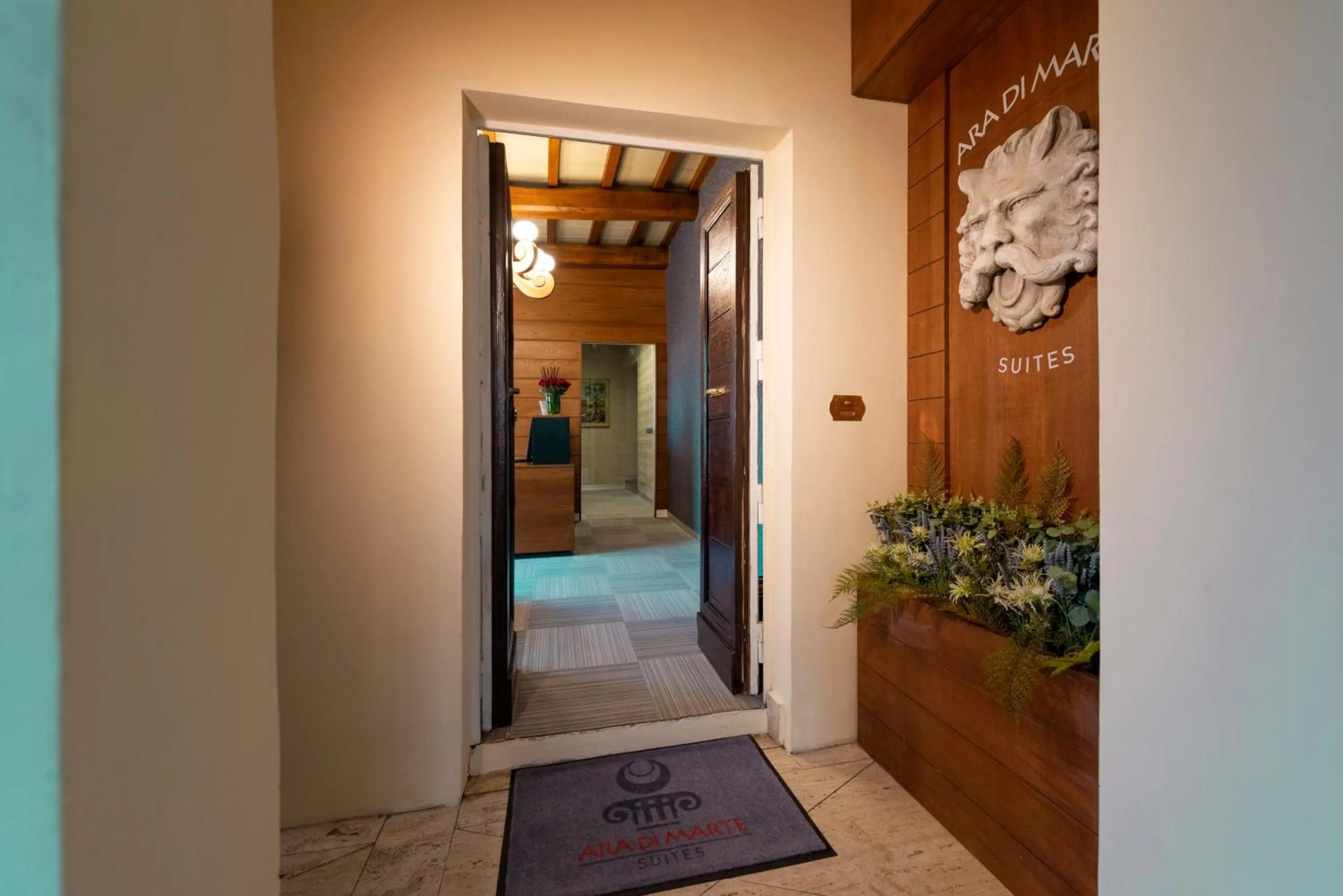 Facade/entrance in Ara di Marte Suites