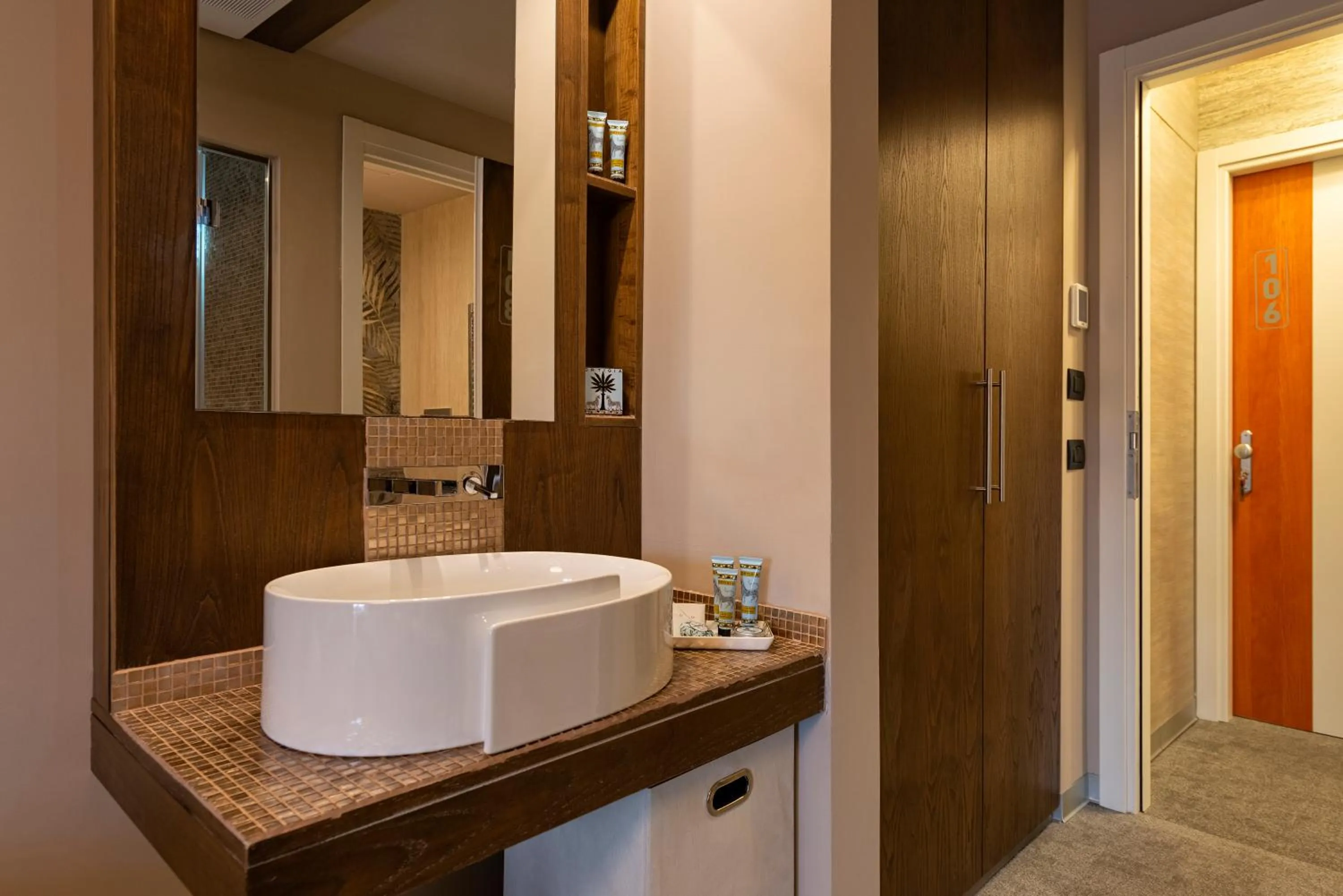 Bathroom in Ara di Marte Suites