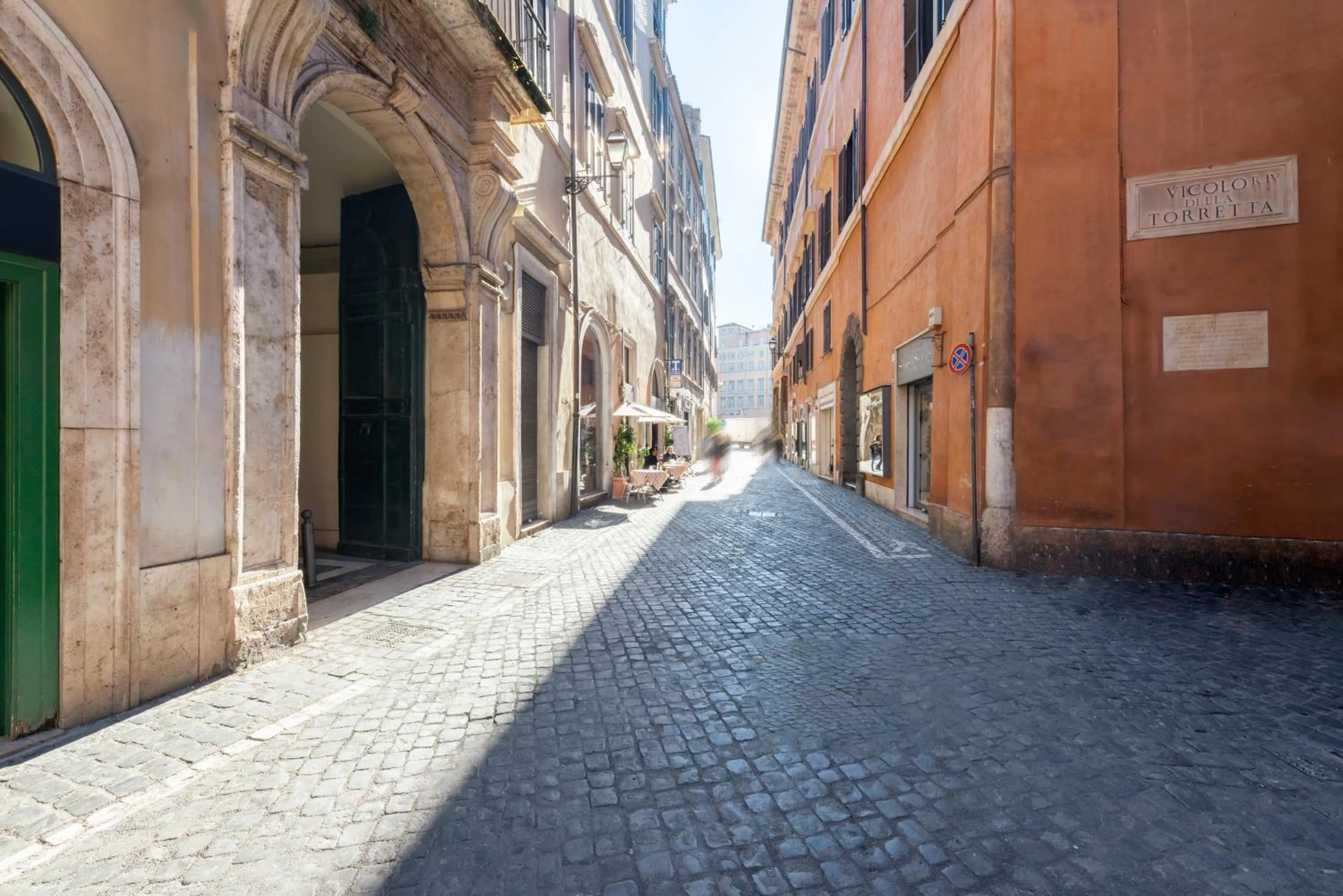 Facade/entrance in Ara di Marte Suites