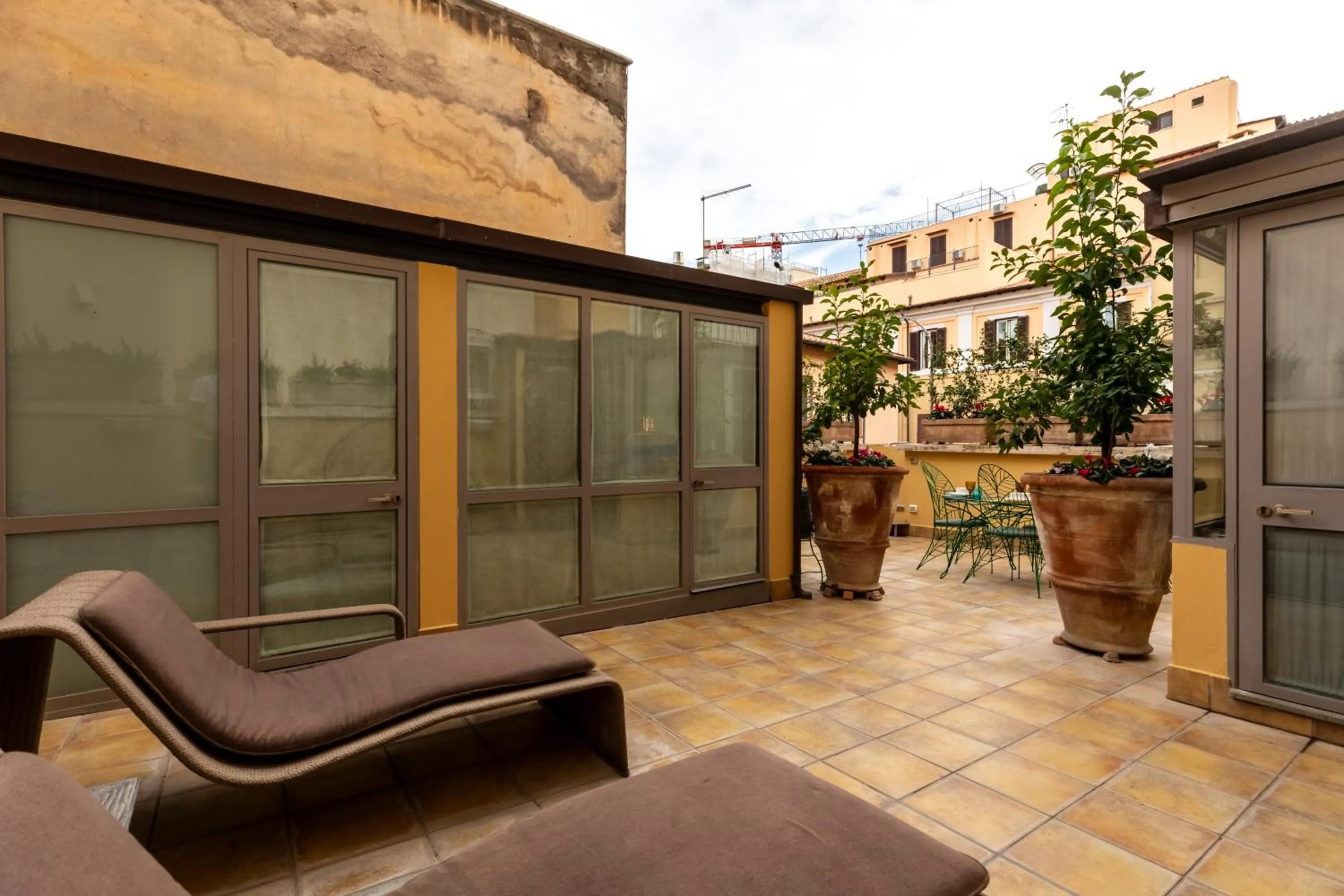 Patio in Ara di Marte Suites