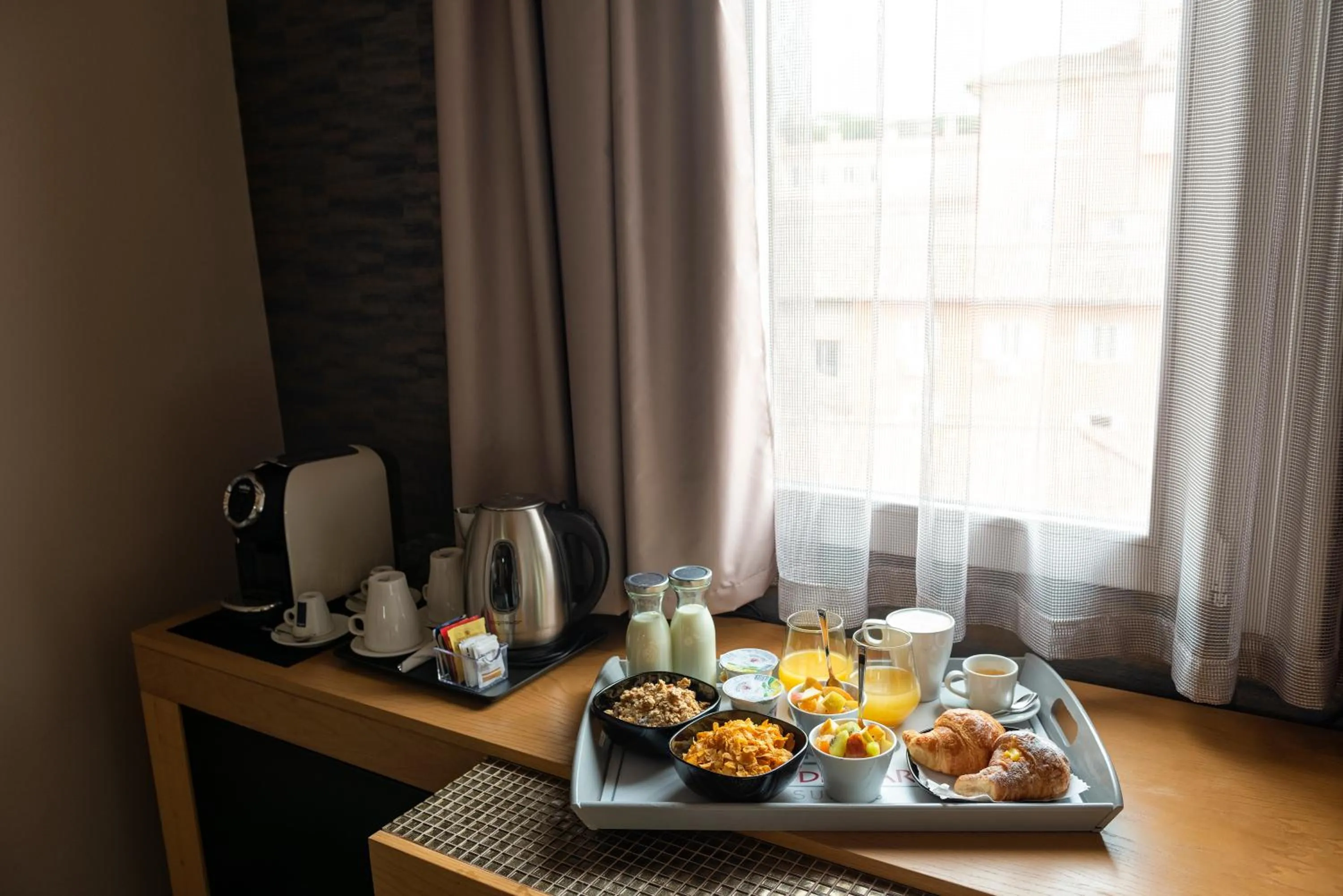 Coffee/tea facilities in Ara di Marte Suites