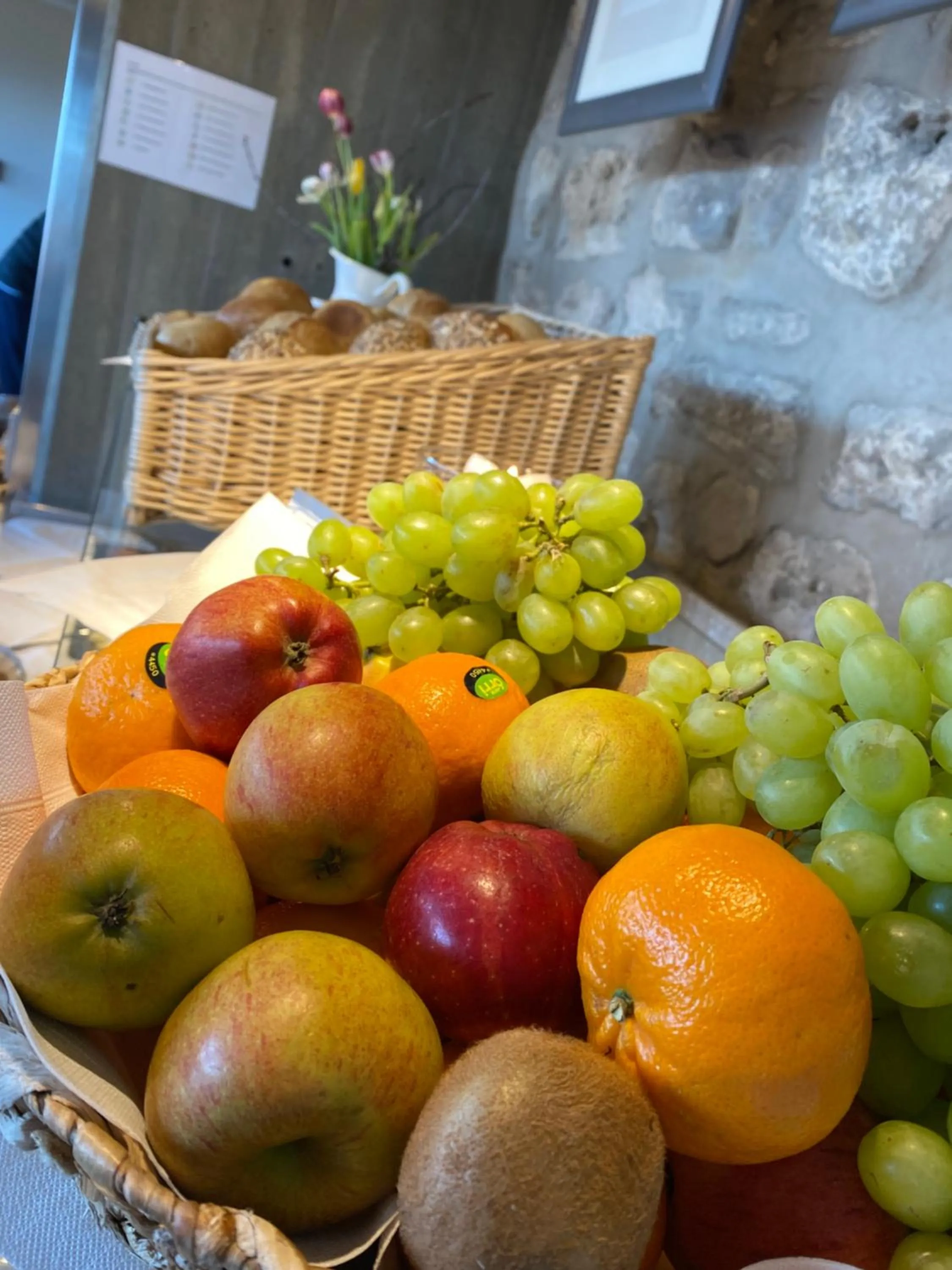 Breakfast in Burg Bodenstein