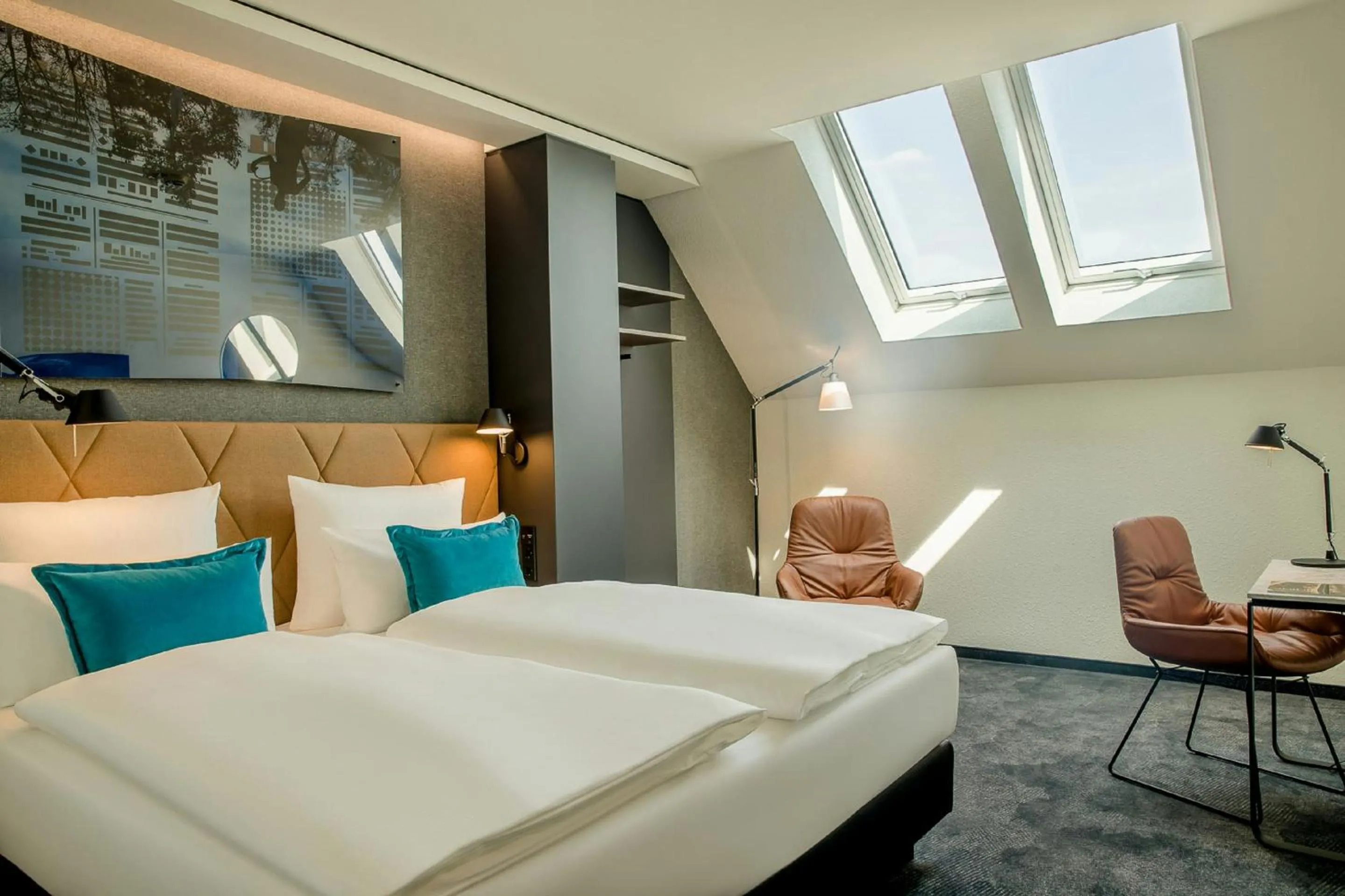 Photo of the whole room, Bed in Motel One Hannover-Oper