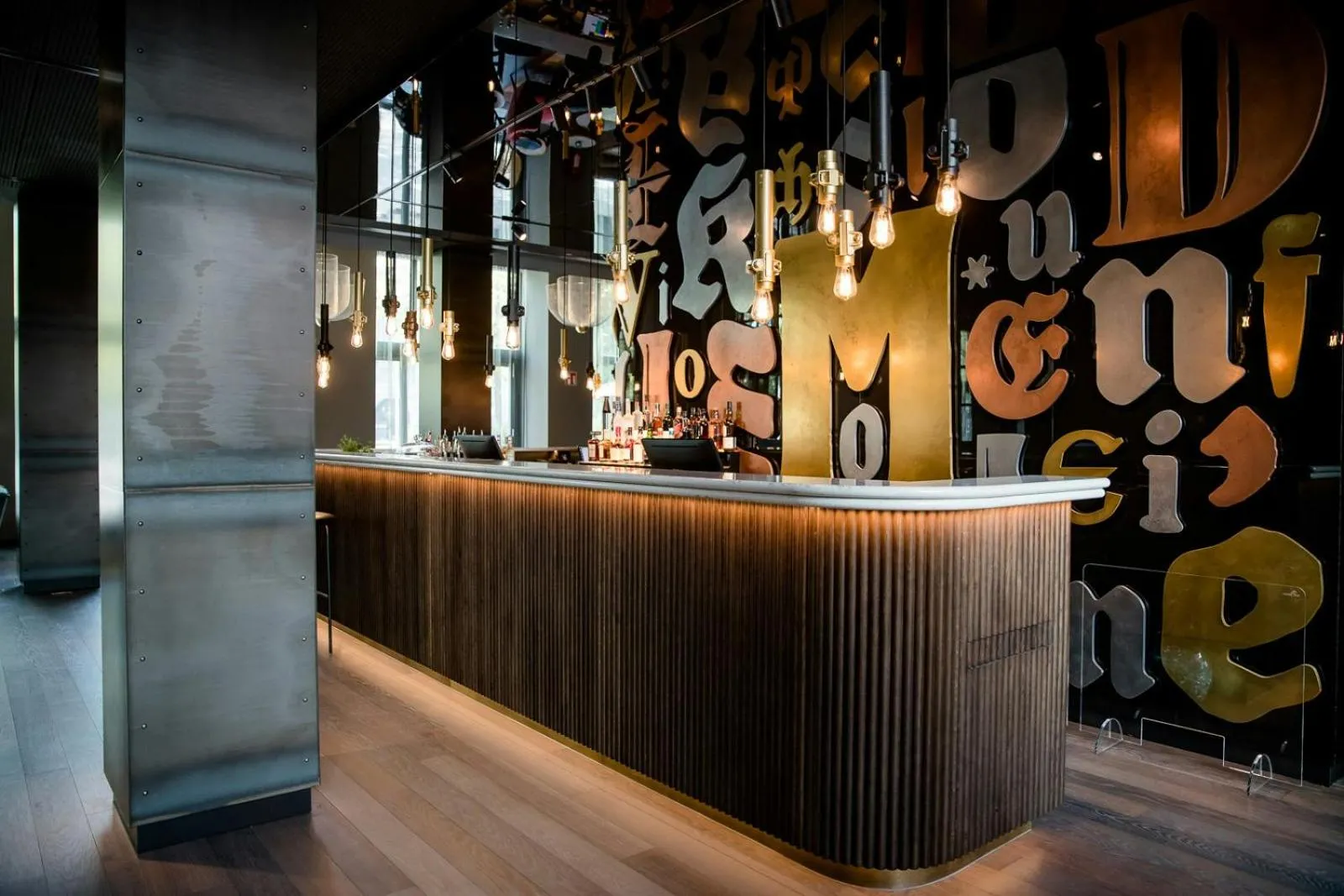 Lobby or reception in Motel One Hannover-Oper