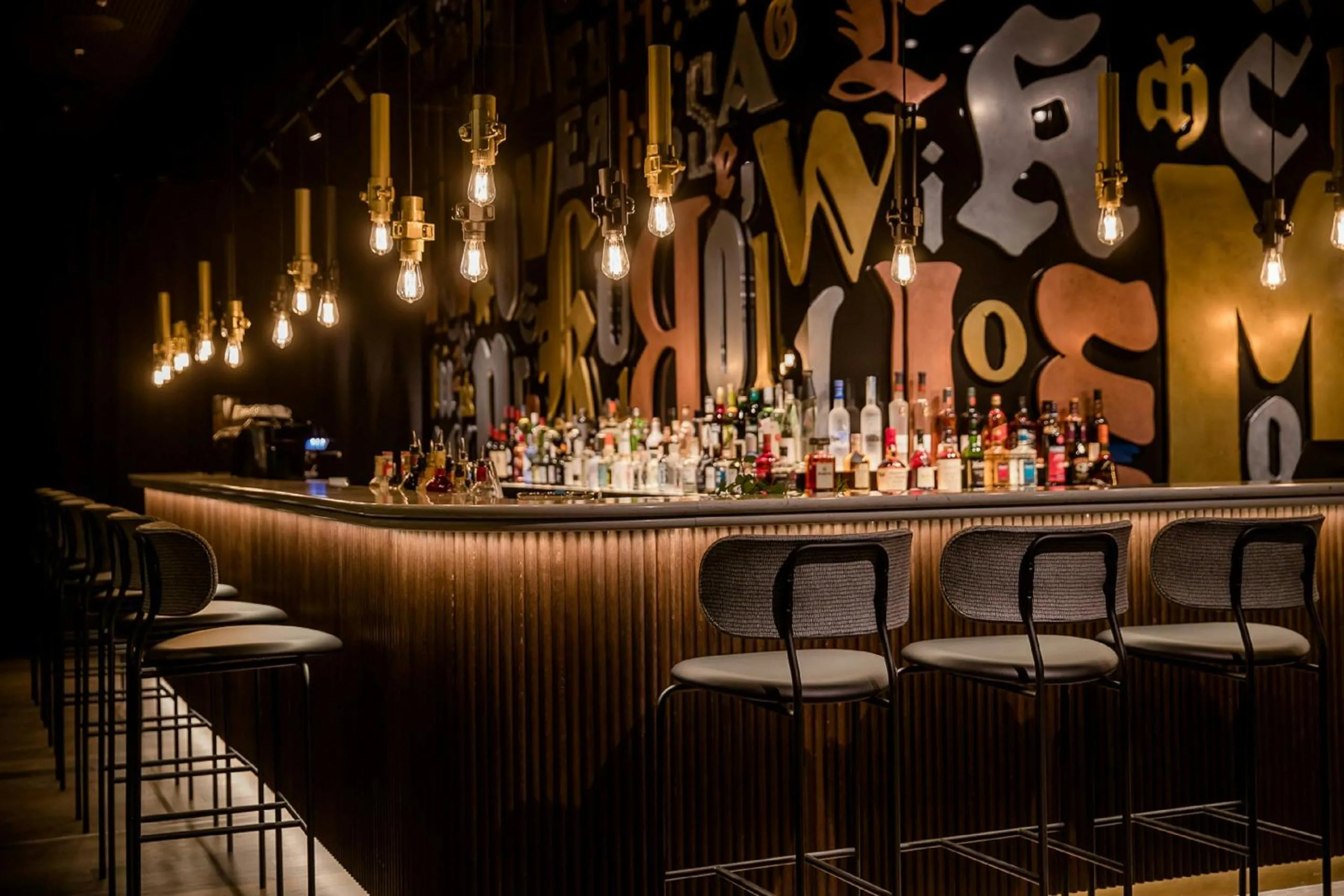 Lounge or bar in Motel One Hannover-Oper