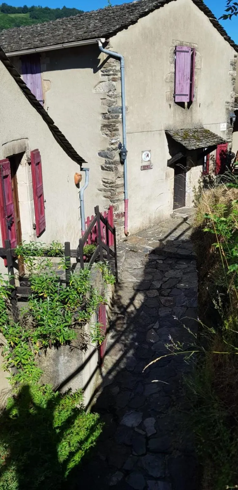 Property building in Les Copains à Bord