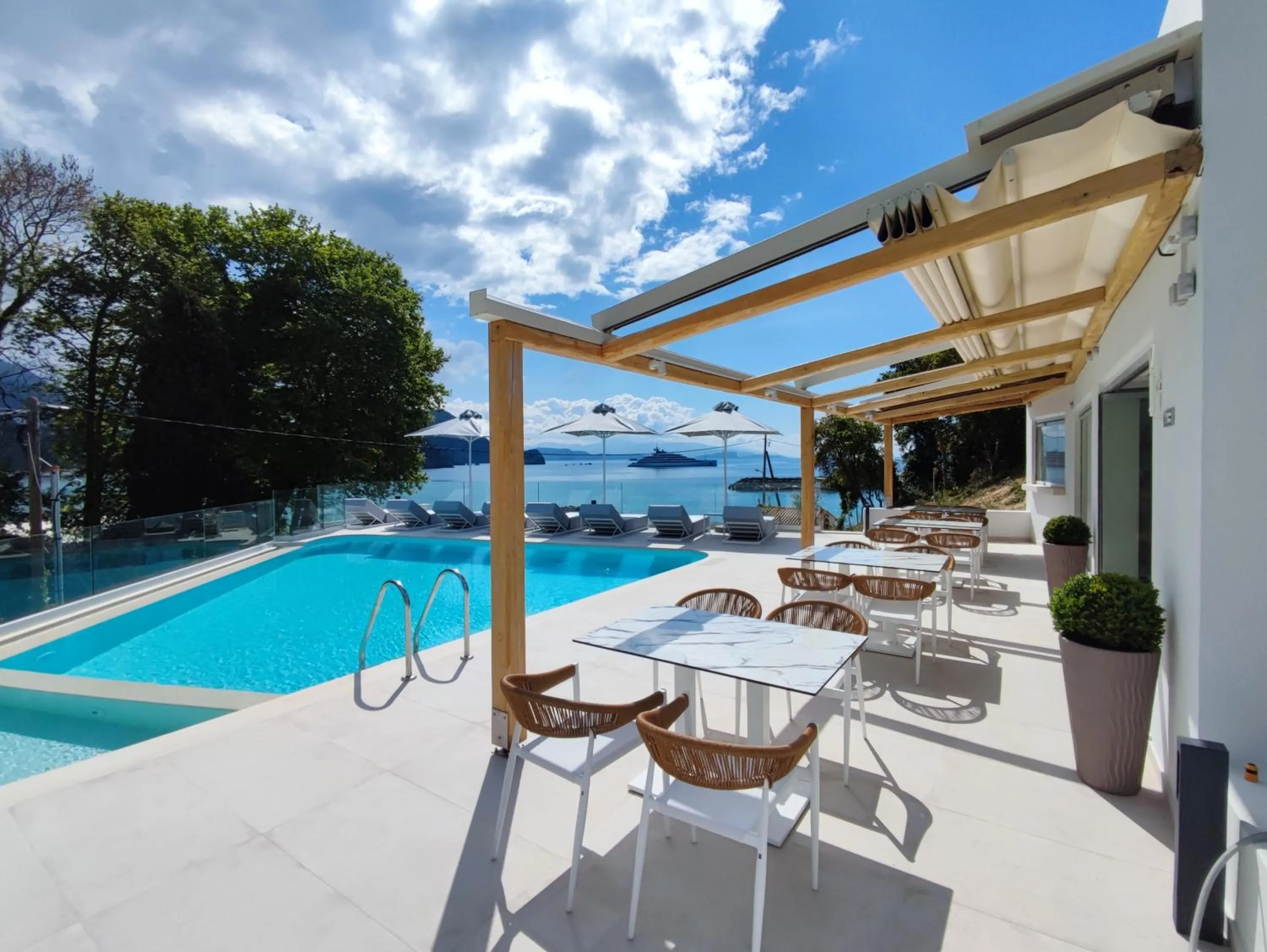 Alboro seaside suites
