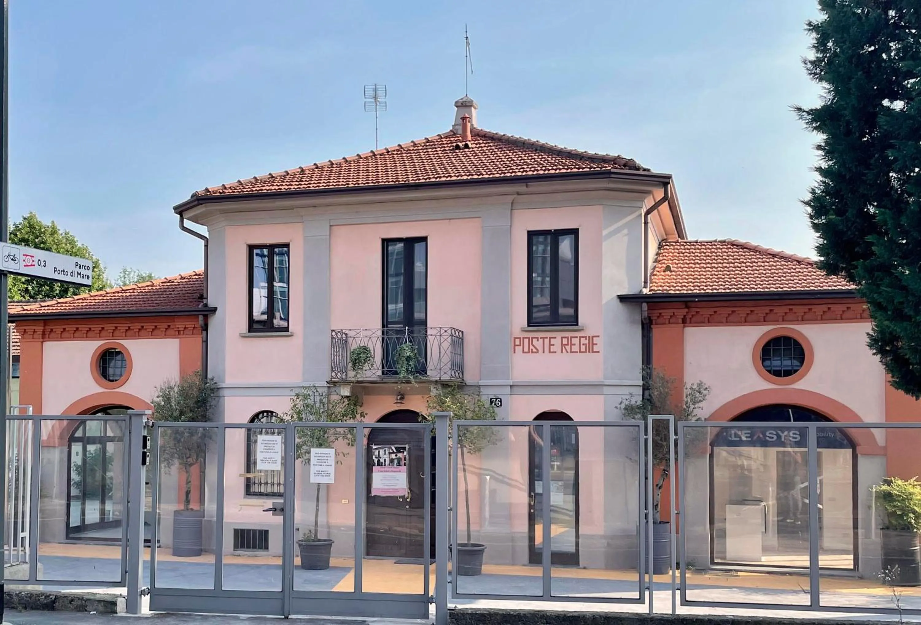 Property building in Poste Regie - Milan Guest House