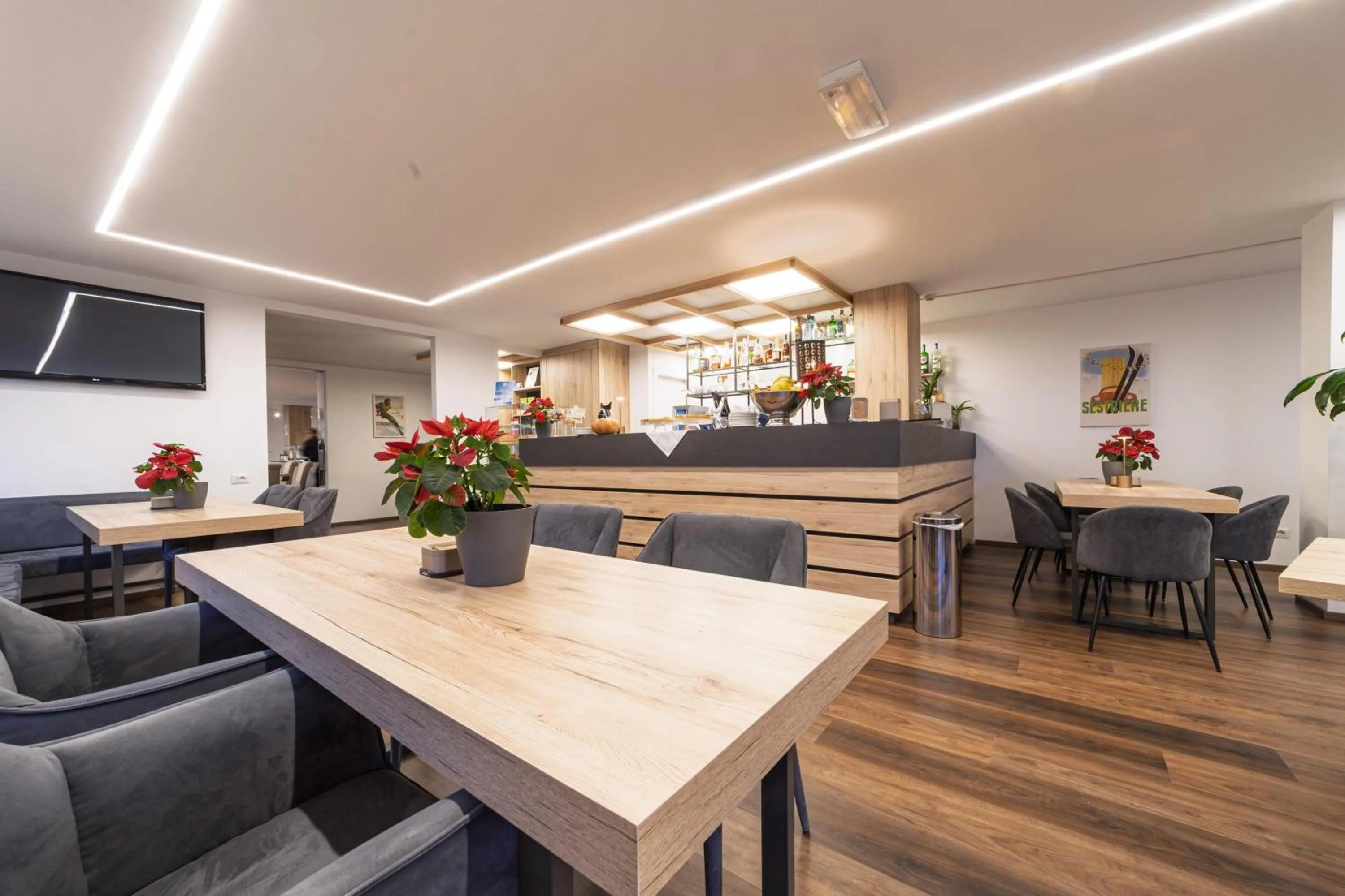 Restaurant/places to eat in Hotel Hermitage