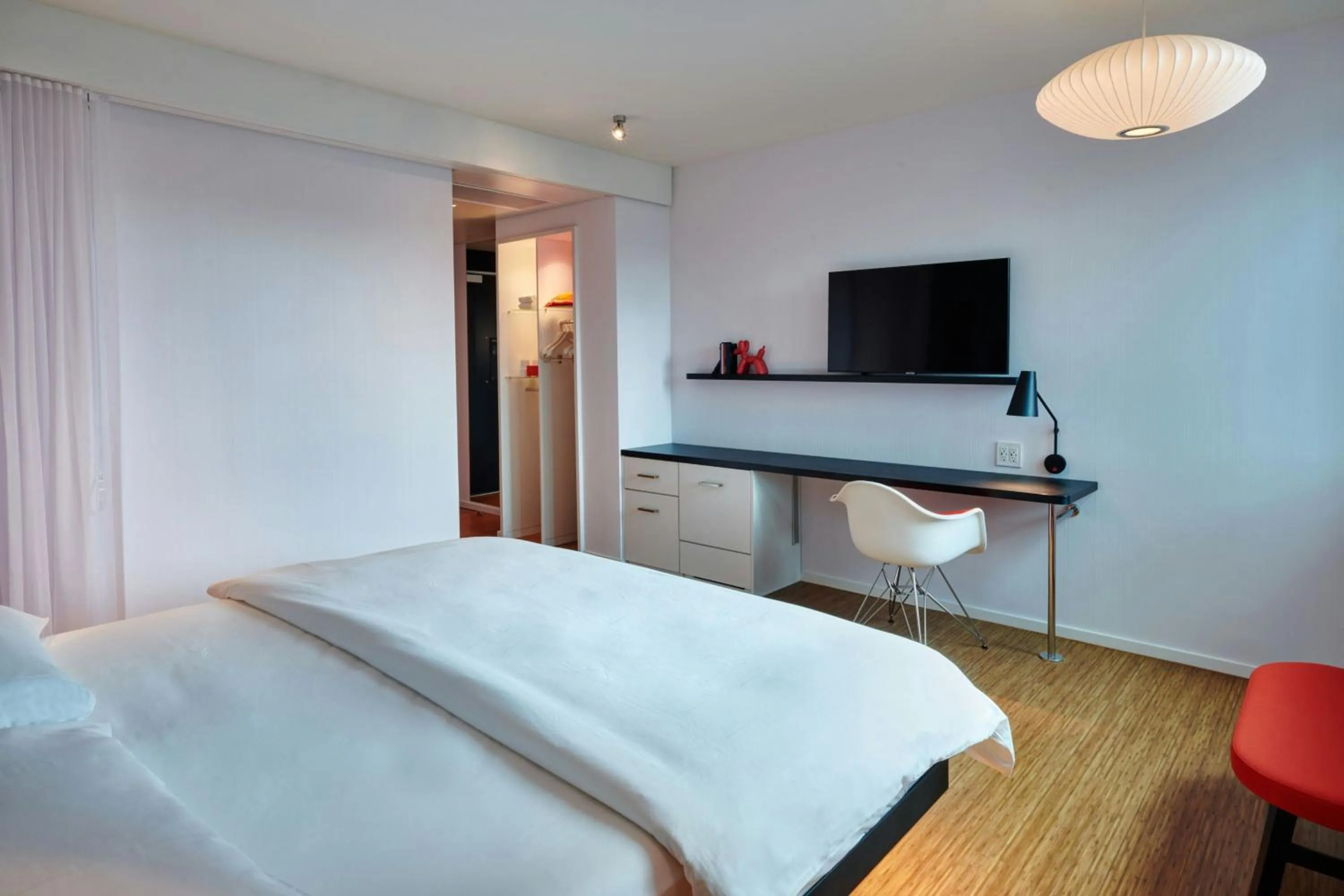 Bedroom, Bed in citizenM Washington DC NoMa