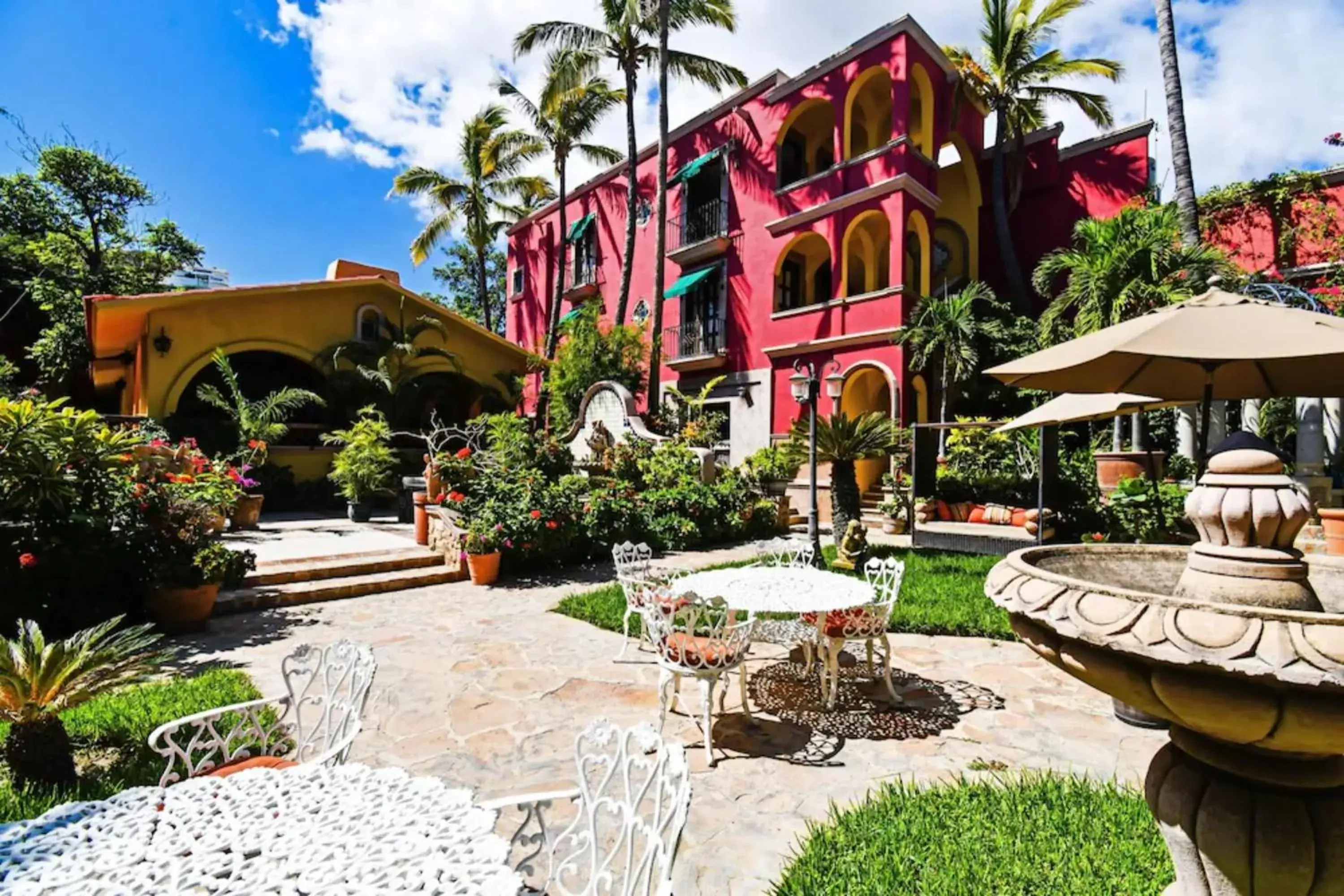 Property building in Collection O Casa Bella Hotel Boutique, Cabo San Lucas Property building in Collection O Casa Bella Hotel Boutique, Cabo San Lucas