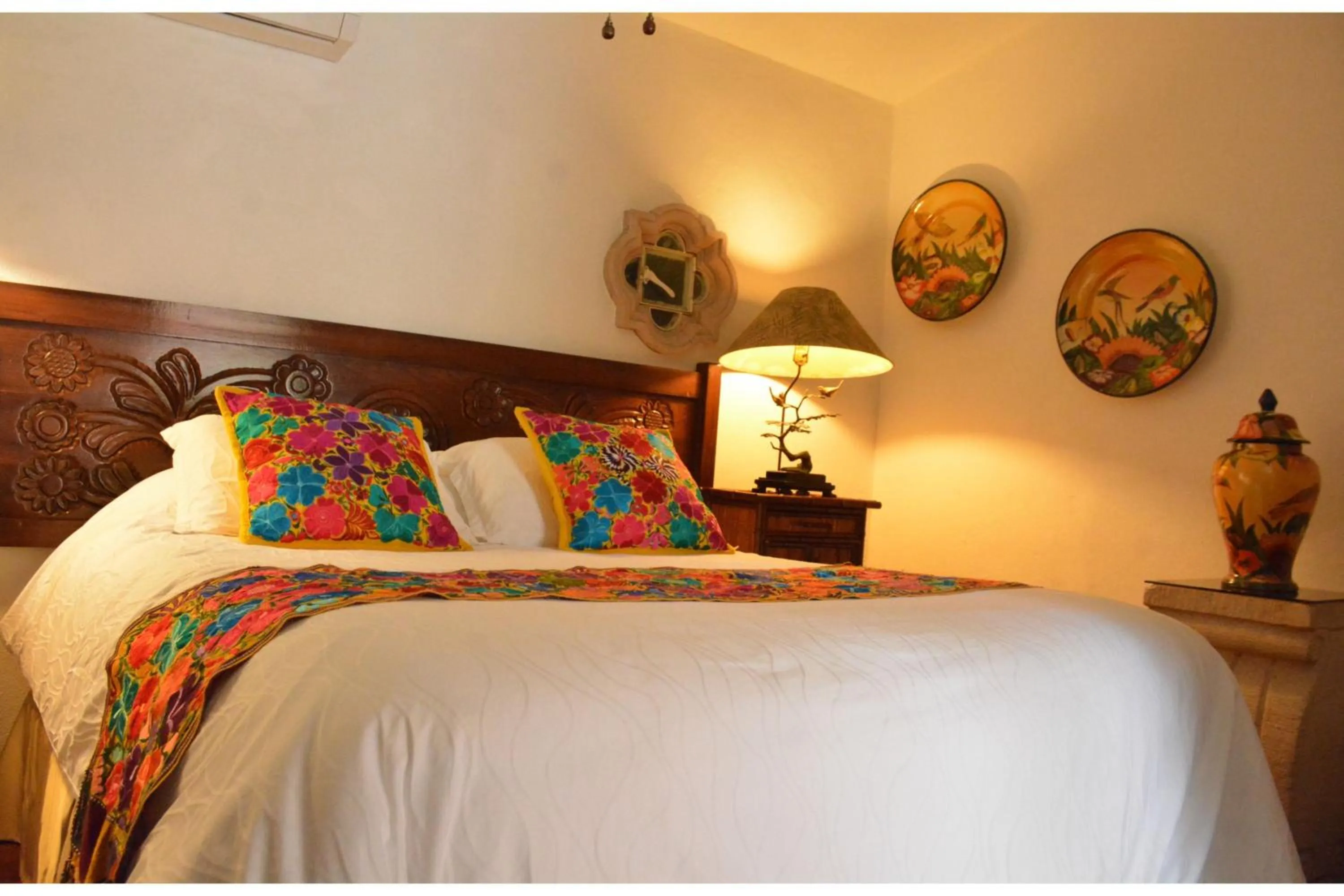 Bedroom, Bed in Collection O Casa Bella Hotel Boutique, Cabo San Lucas