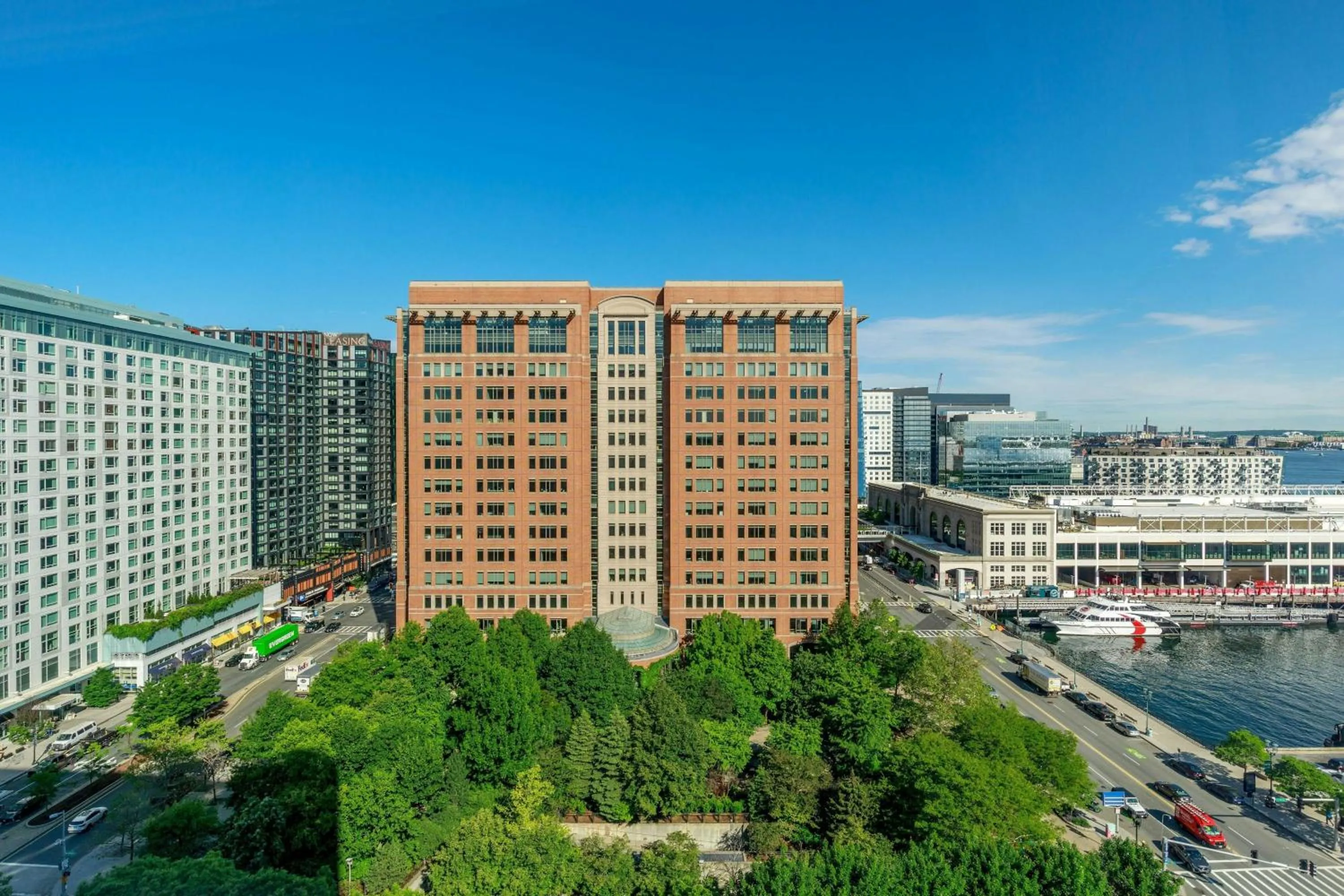 Photo of the whole room in Renaissance Boston Seaport District