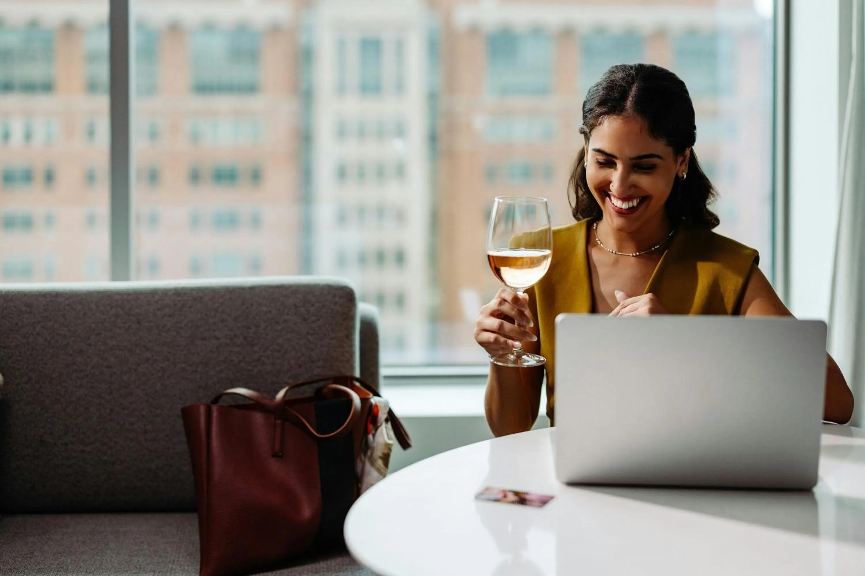 Photo of the whole room in Renaissance Boston Seaport District