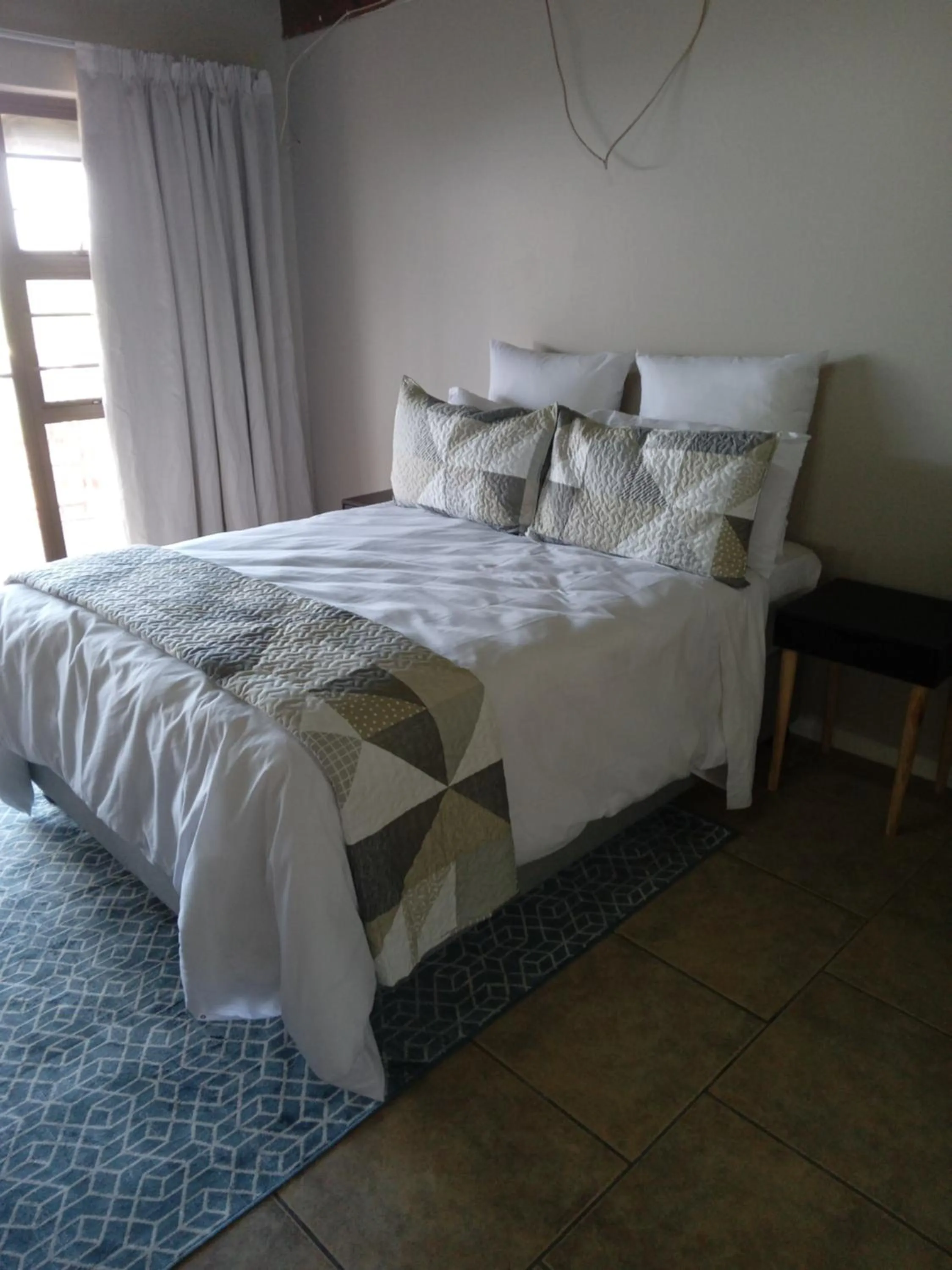 Bed in THE THATCH HIDE