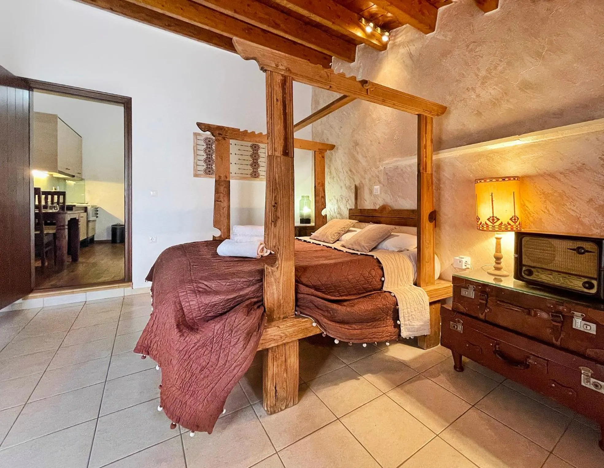 Photo of the whole room, Bed in Four Seasons of Bliss at Sohora Hotel