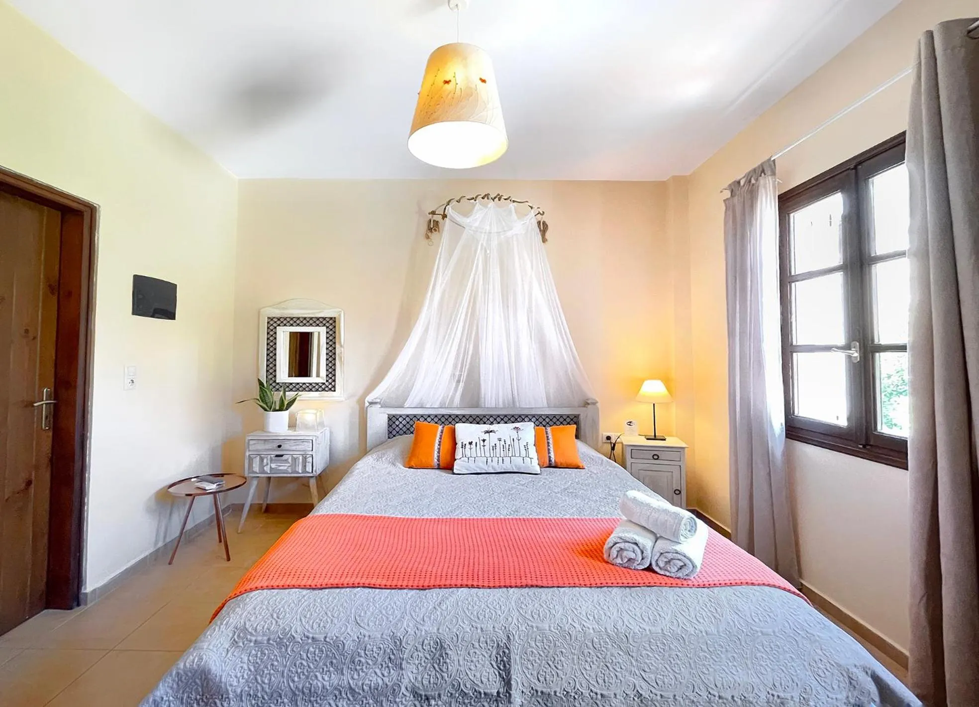 Bed in Four Seasons of Bliss at Sohora Hotel