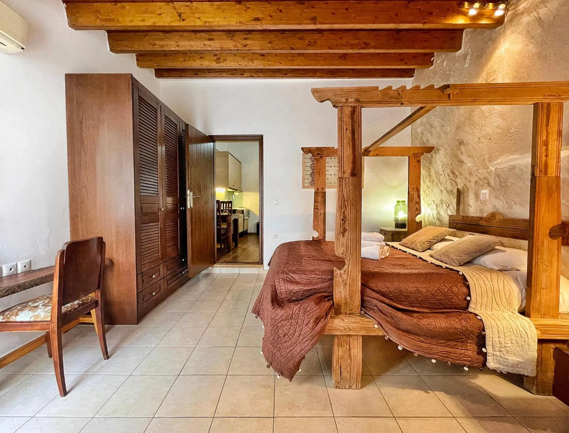 Bed in Four Seasons of Bliss at Sohora Hotel