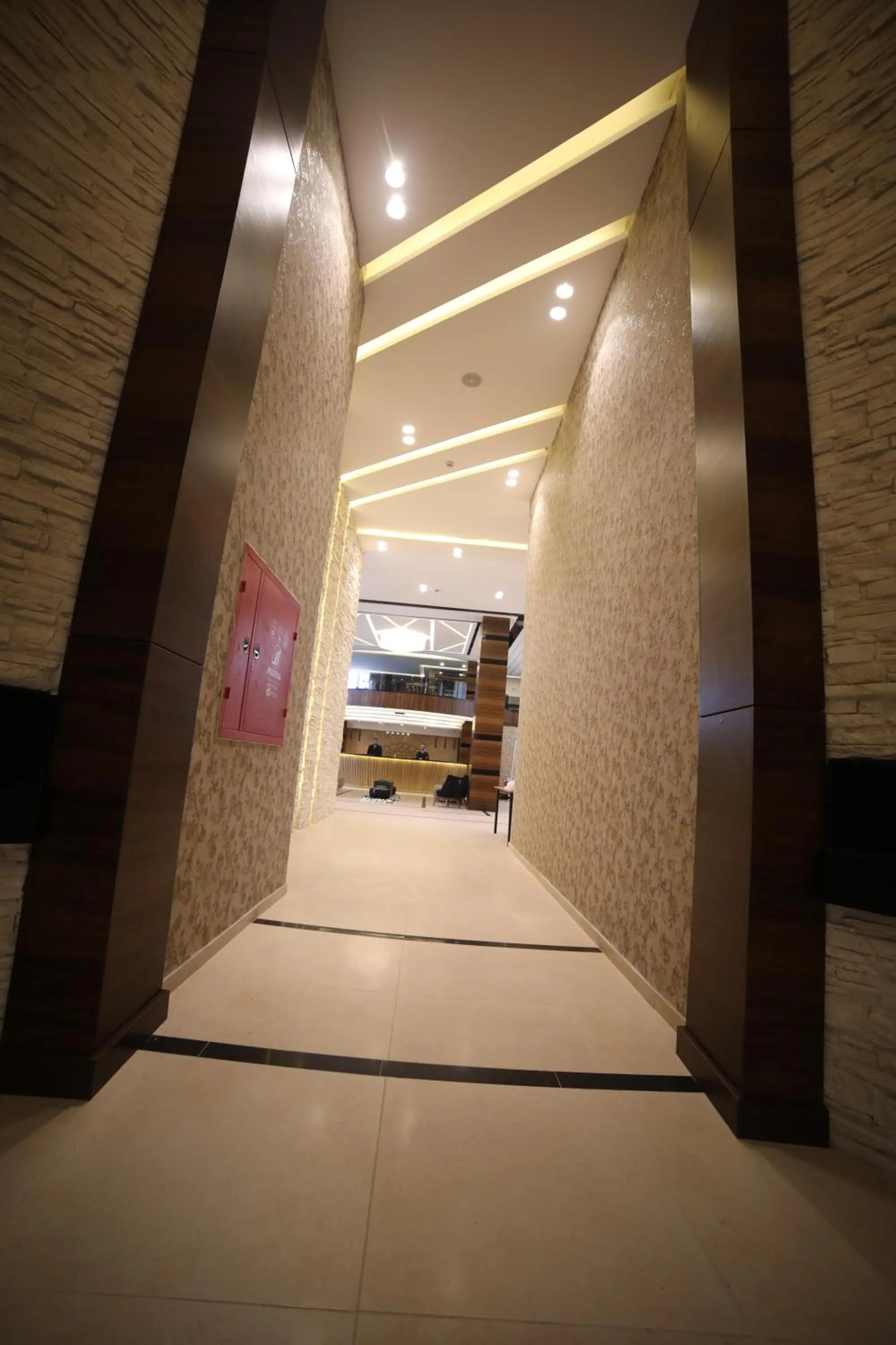 فندق صحارى الخليج Sahara Gulf Hotel Apartments