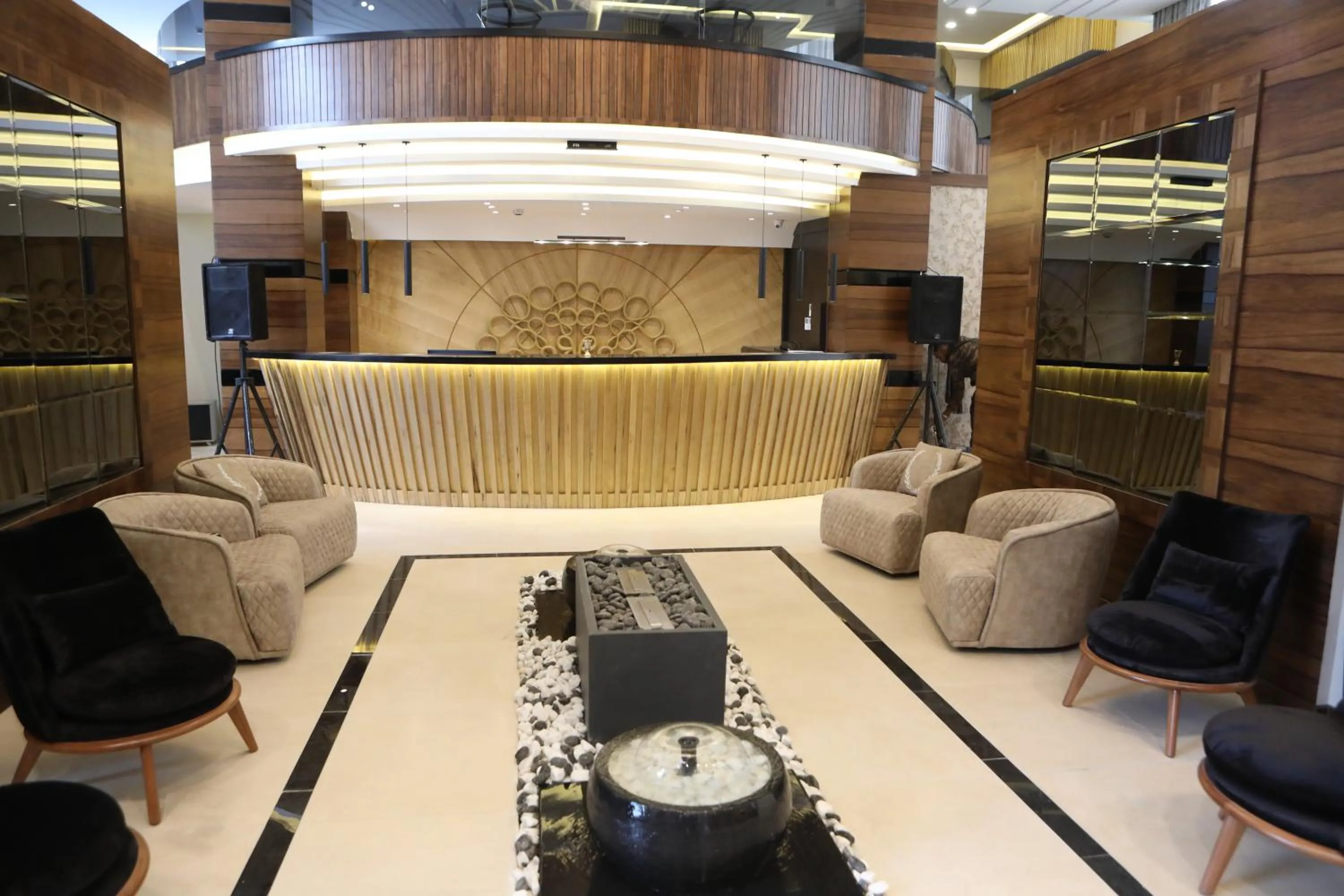 فندق صحارى الخليج Sahara Gulf Hotel Apartments