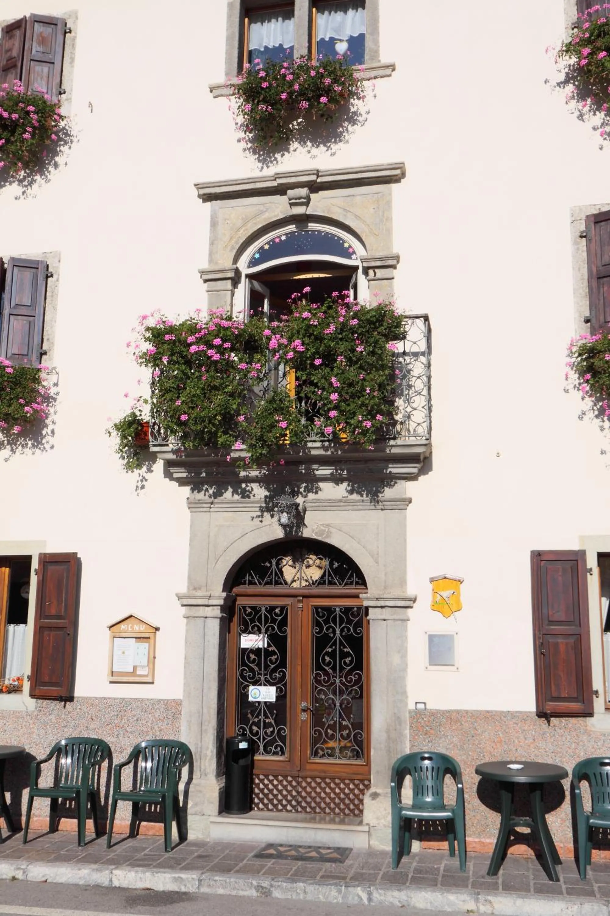 Facade/entrance in Albergo Alle Alpi