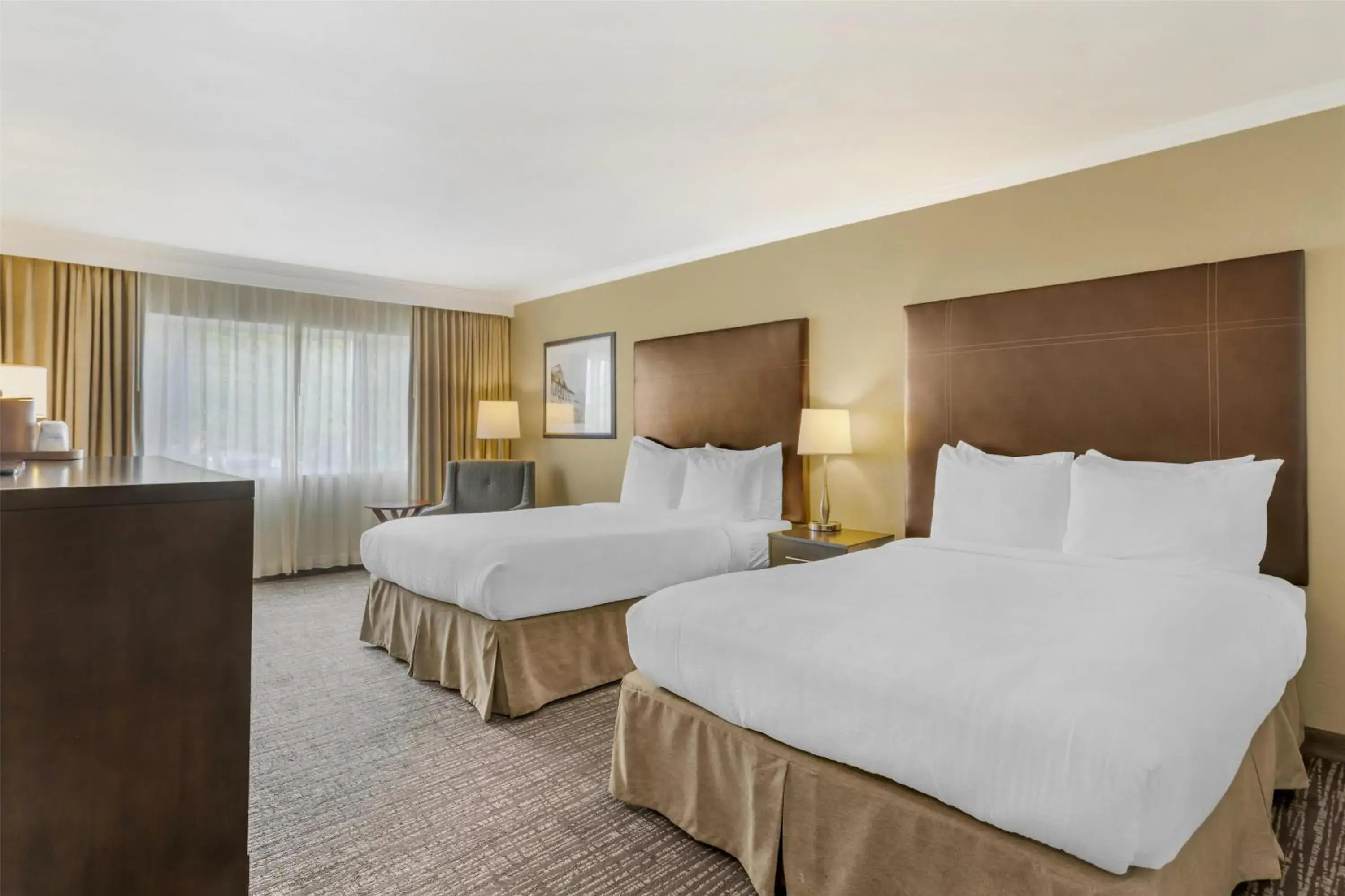 Queen Room with Two Queen Beds and Walk-In Shower - Mobility Accessible/Non-Smoking in Best Western Plus Garden Court Inn Queen Room with Two Queen Beds and Walk-In Shower - Mobility Accessible/Non-Smoking in Best Western Plus Garden Court Inn