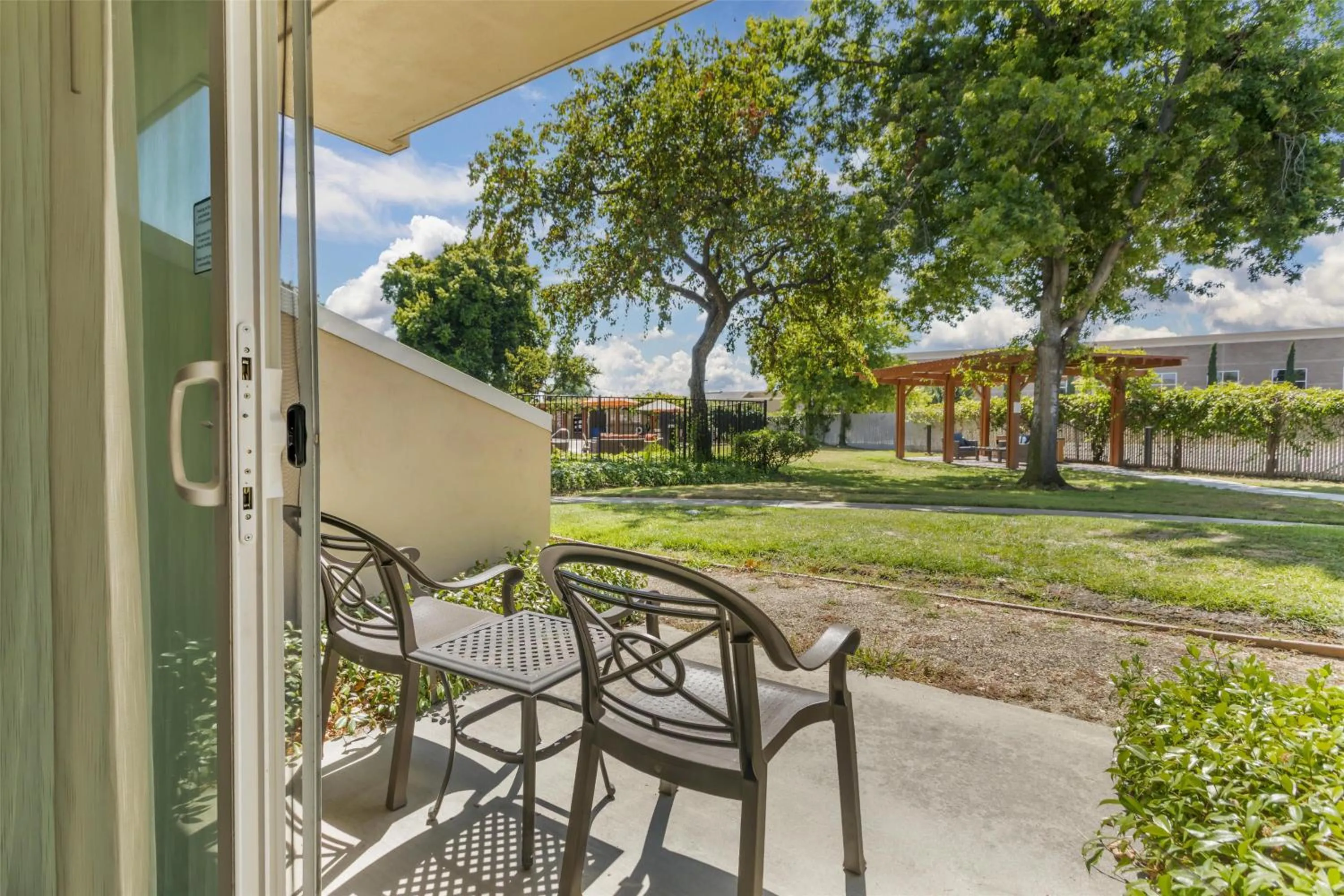 Bedroom in Best Western Plus Garden Court Inn