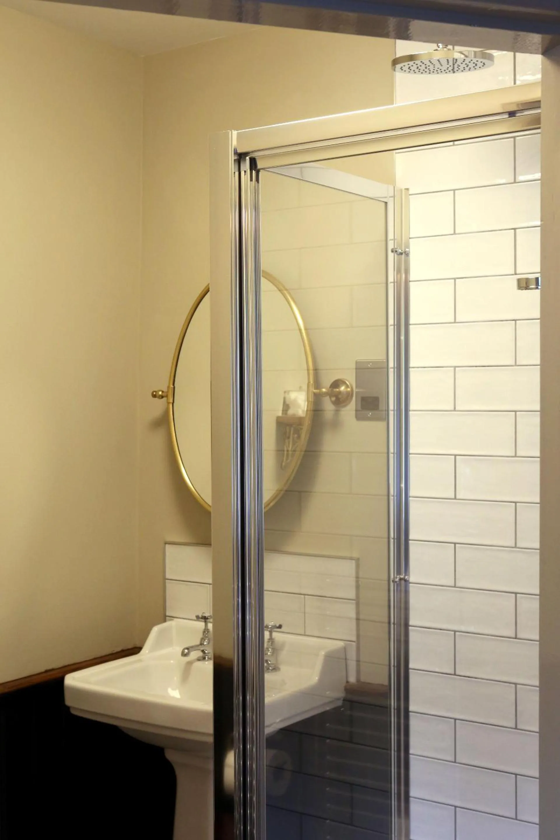 Bathroom in Pont Y Pair Inn