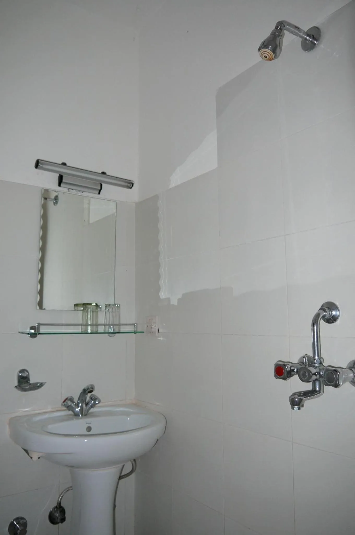 Bathroom in Peace Dragon Lodge