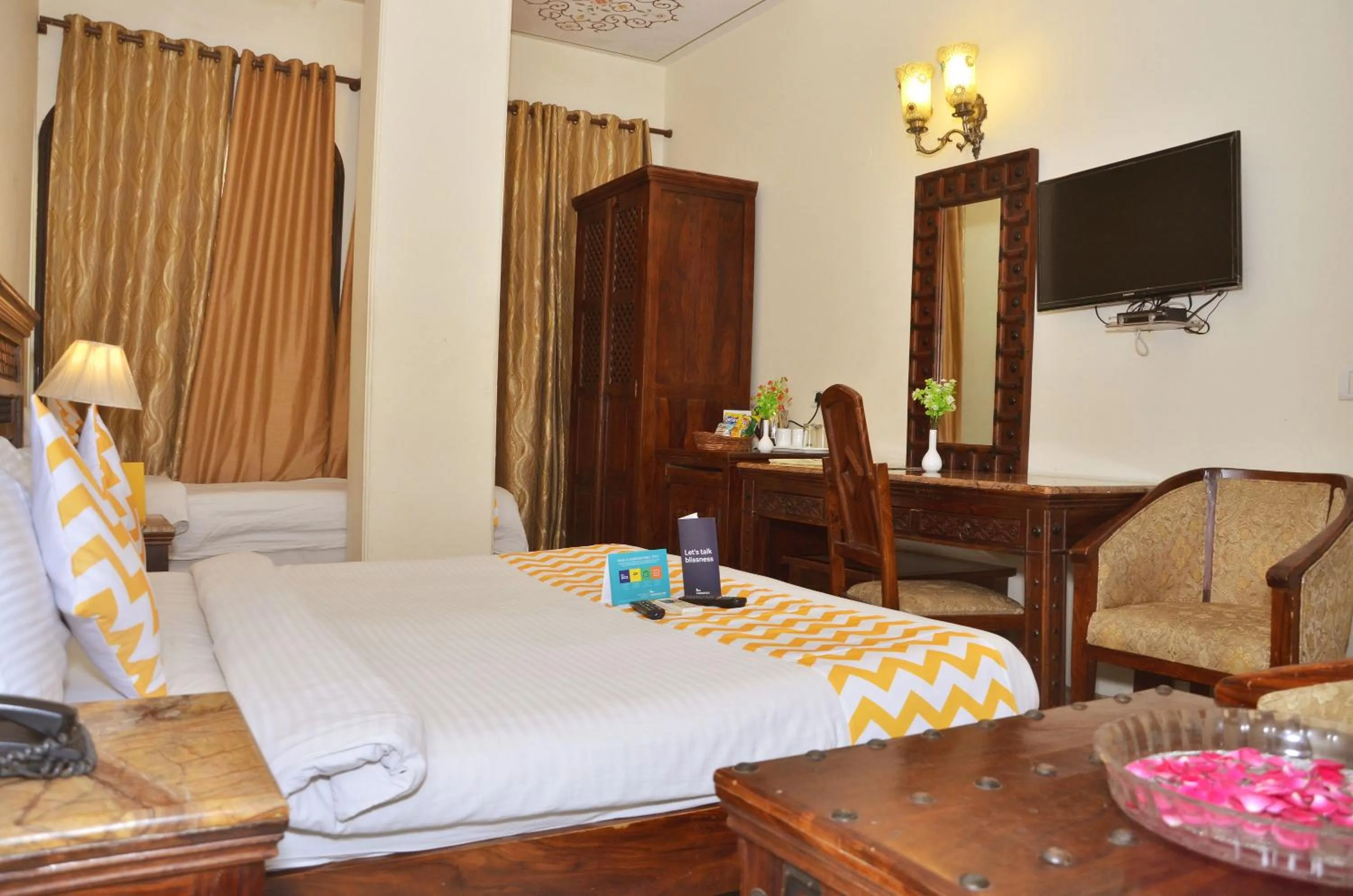 Bedroom, Bed in Rajputana Haveli - Jaipur