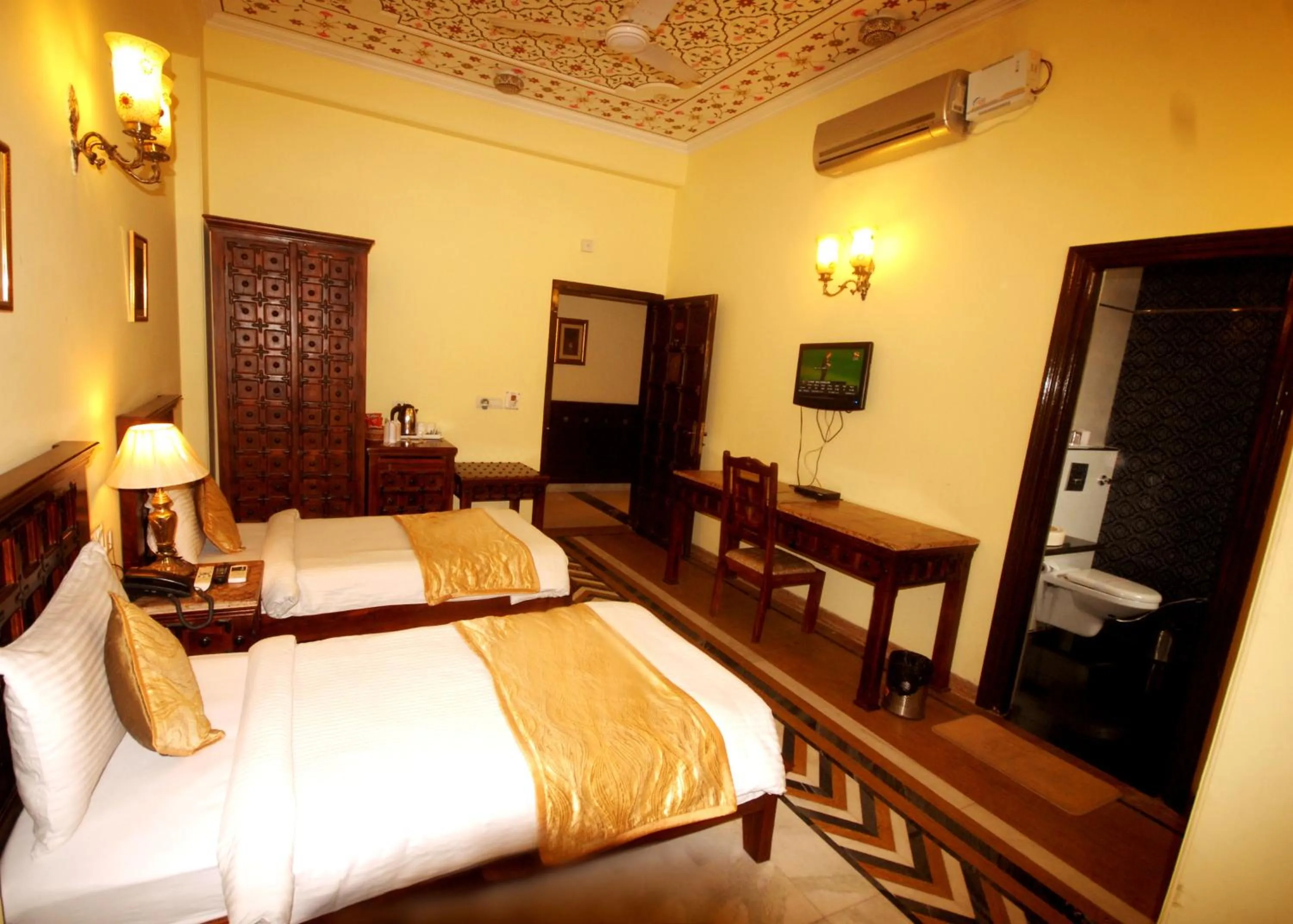 Photo of the whole room, Bed in Rajputana Haveli - Jaipur