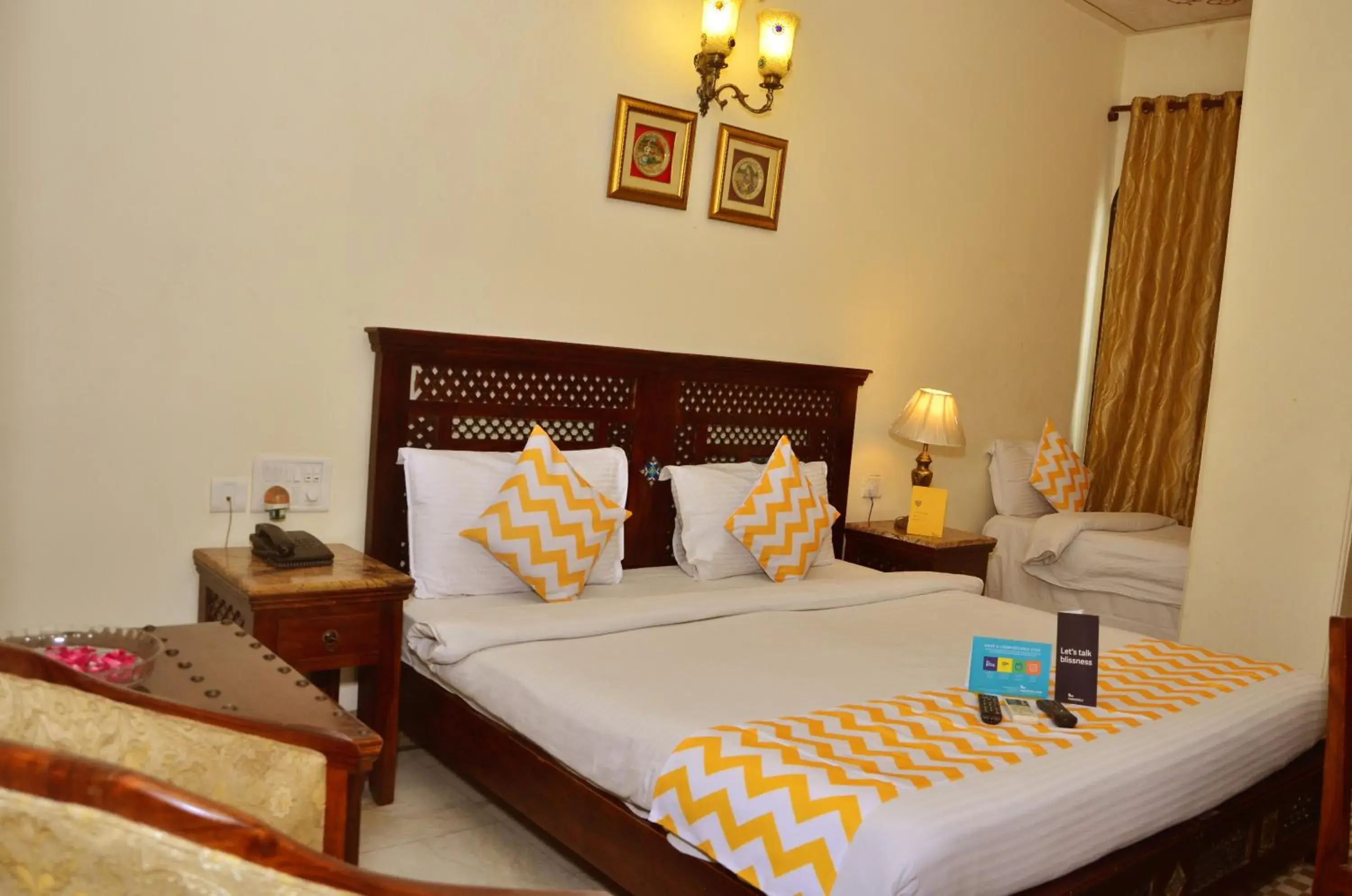 Bedroom, Bed in Rajputana Haveli - Jaipur Bedroom, Bed in Rajputana Haveli - Jaipur