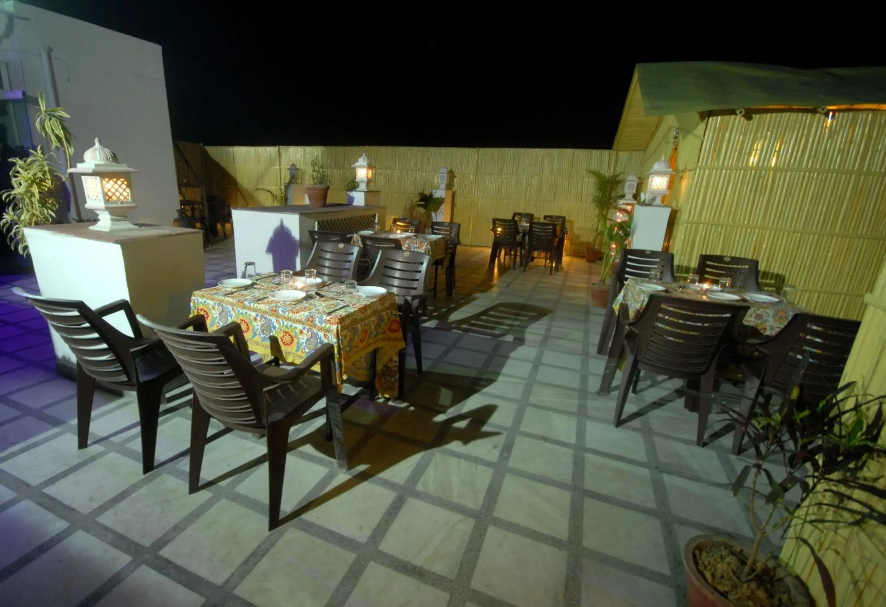 Restaurant/places to eat in Rajputana Haveli - Jaipur Restaurant/places to eat in Rajputana Haveli - Jaipur
