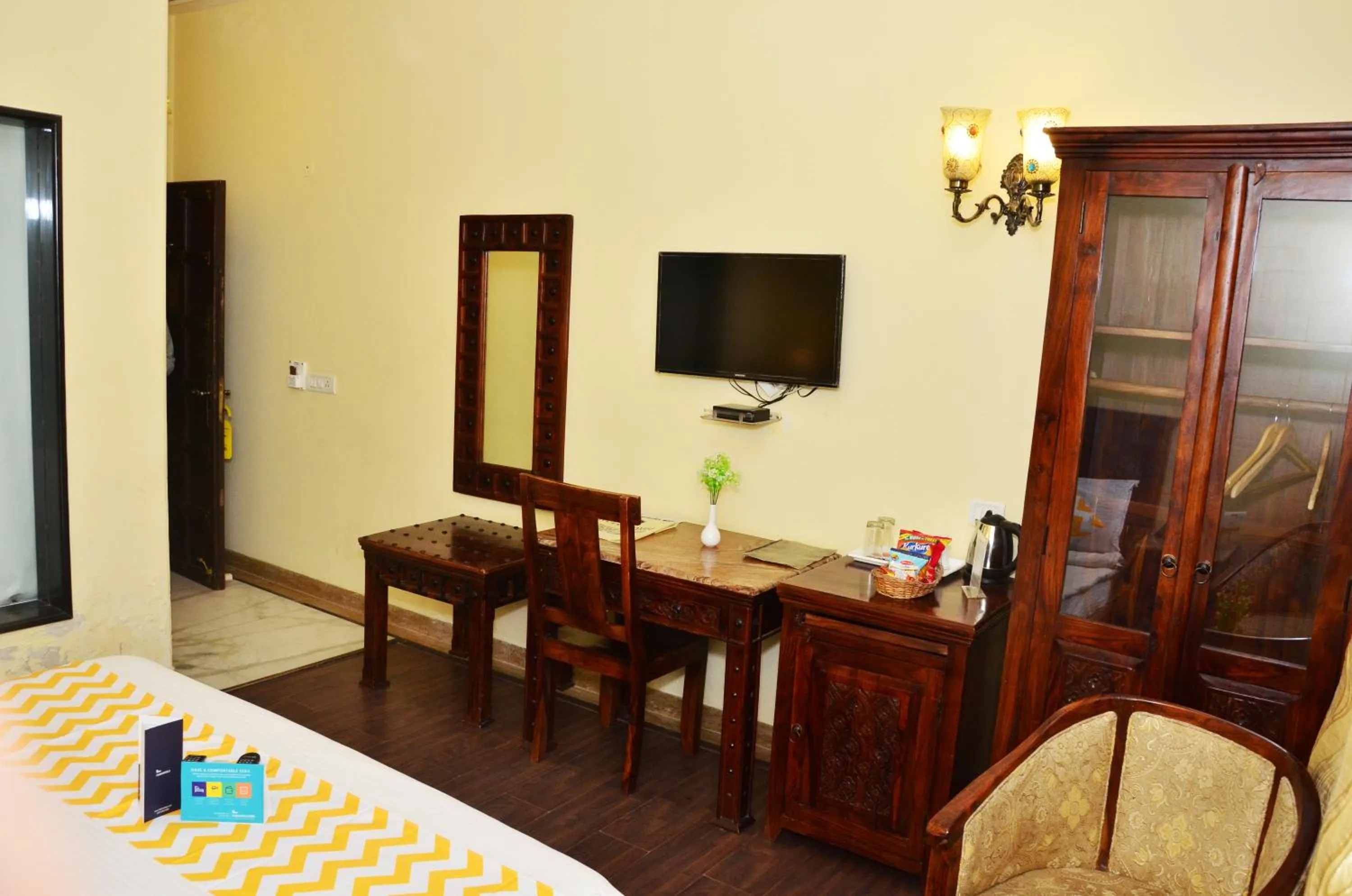 TV and multimedia in Rajputana Haveli - Jaipur