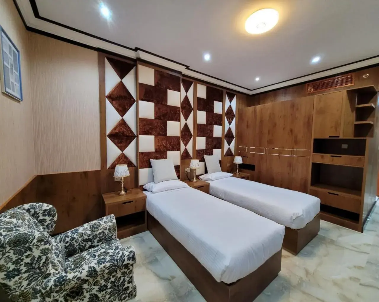 Deluxe Double or Twin Room in Camphor Hotel Deluxe Double or Twin Room in Camphor Hotel