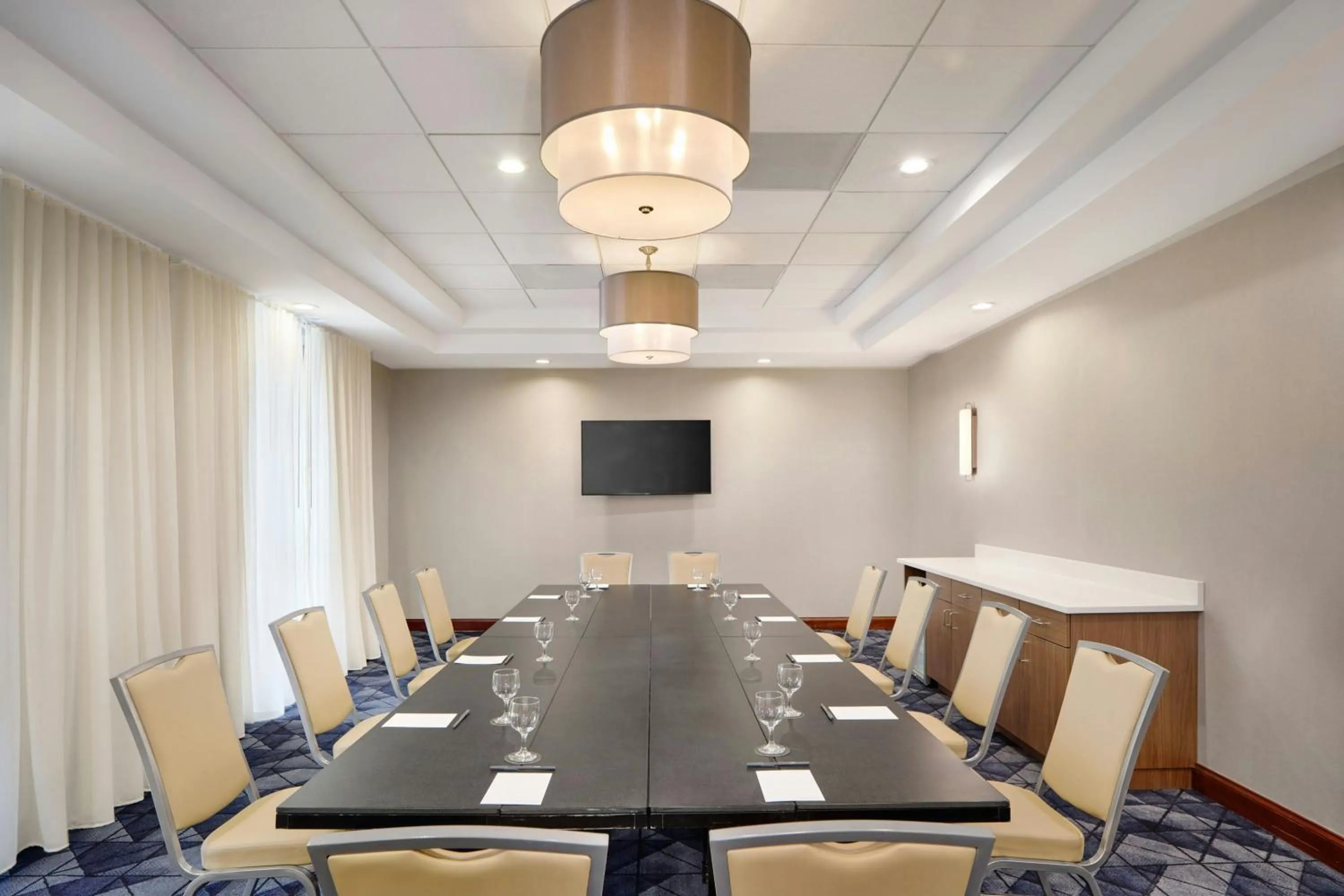 Meeting/conference room in Courtyard by Marriott Saratoga Springs